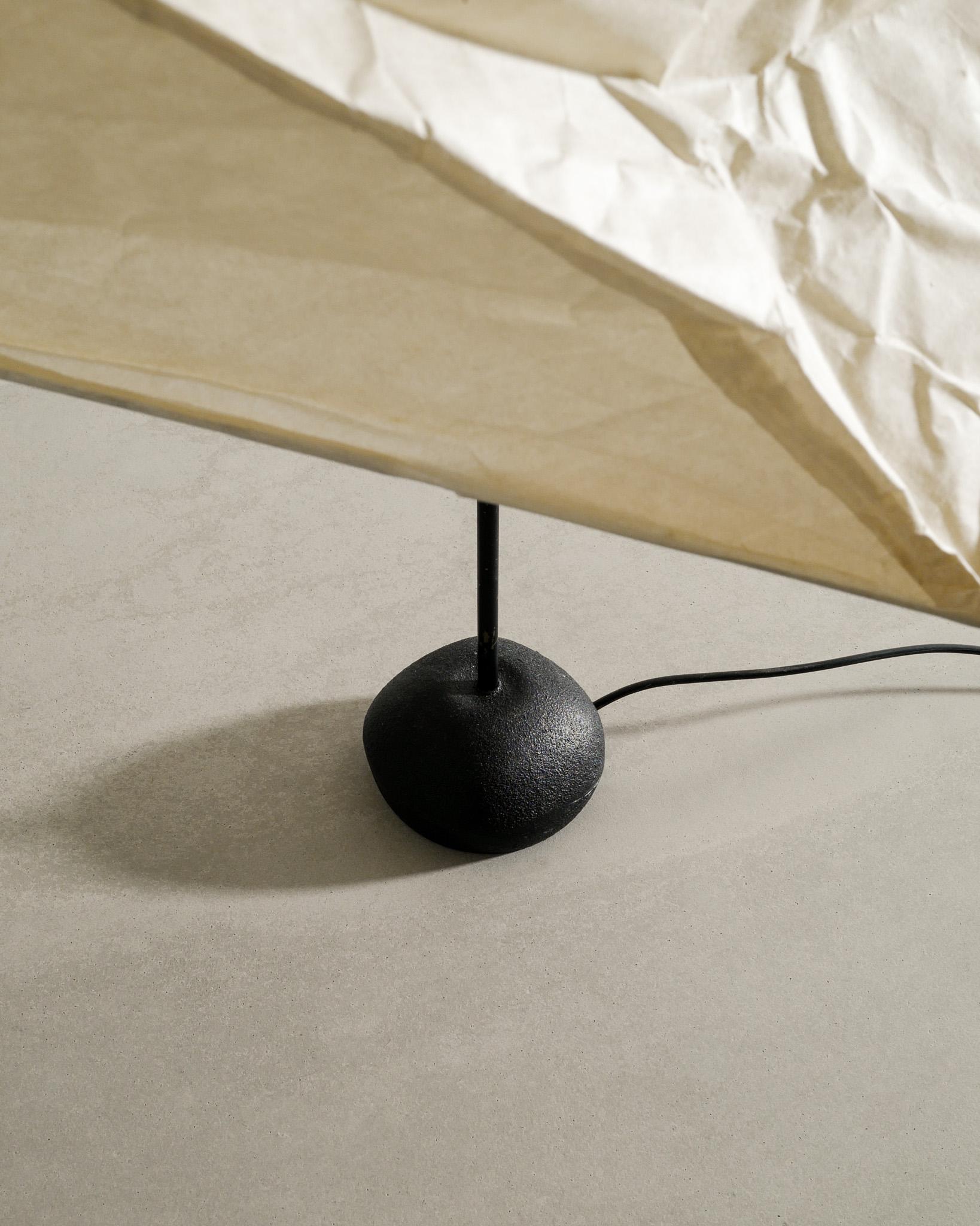 Early Mid Century L4 Isamu Noguchi Floor Lamp Produced by Ozeki & Co Japan 1950s In Good Condition For Sale In Stockholm, SE