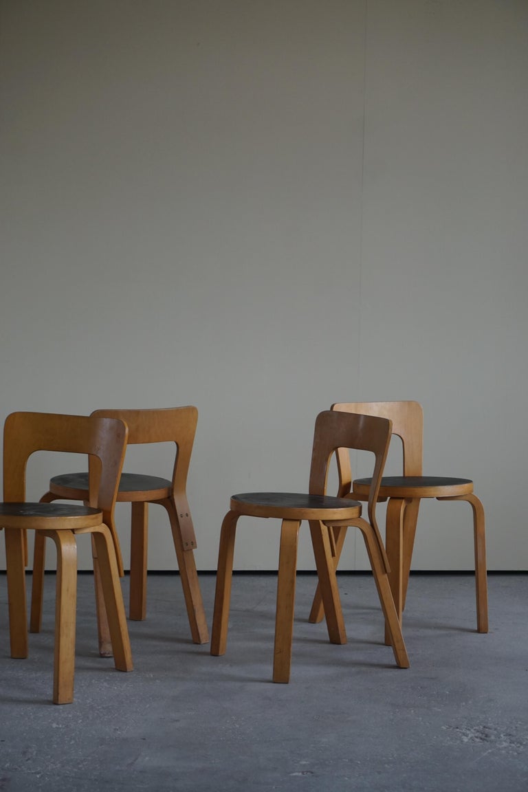 Early Mid-Century Modern Dining Chairs by Alvar Aalto for Artek, Model 65, 1950s For Sale 9
