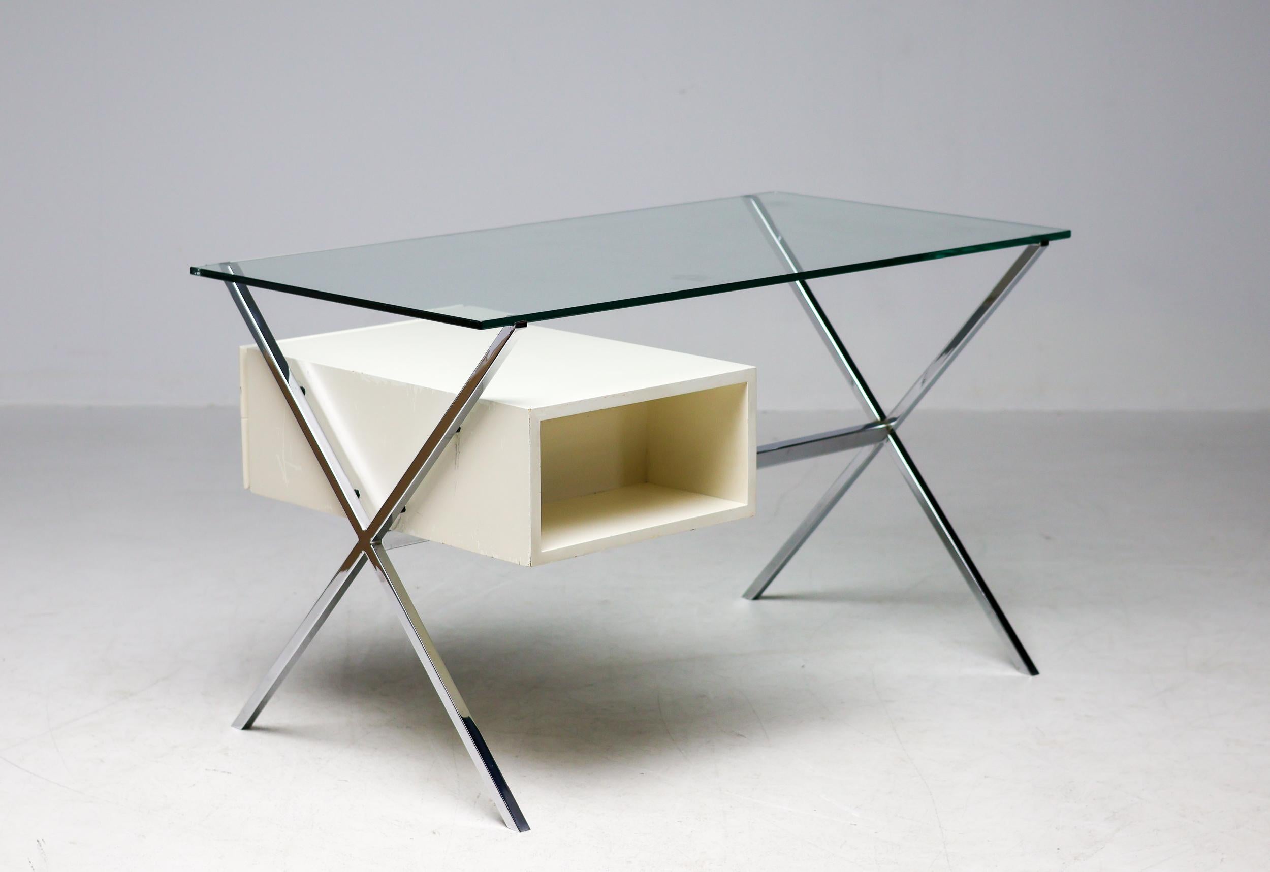 Acciaio Scrivania del primo Novecento moderno Franco Albini per Knoll 1928 in vendita