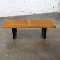Banco con plataforma de listones de George Nelson, de estilo «Early Mid Century Modern», para Herman Miller
