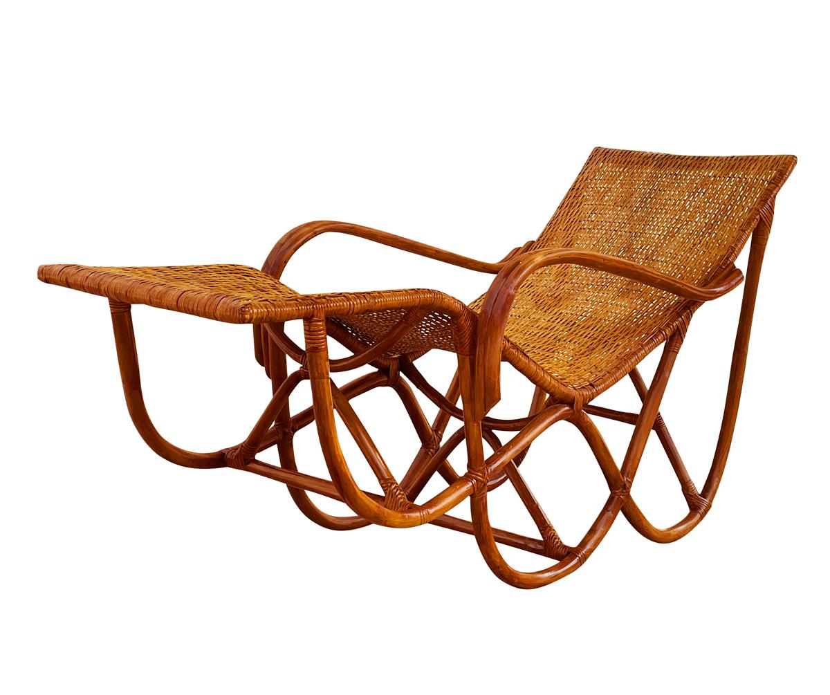 Early Mid-Century Modern Sculptural Bamboo / Rattan Chaise Lounge Chair For Sale 1