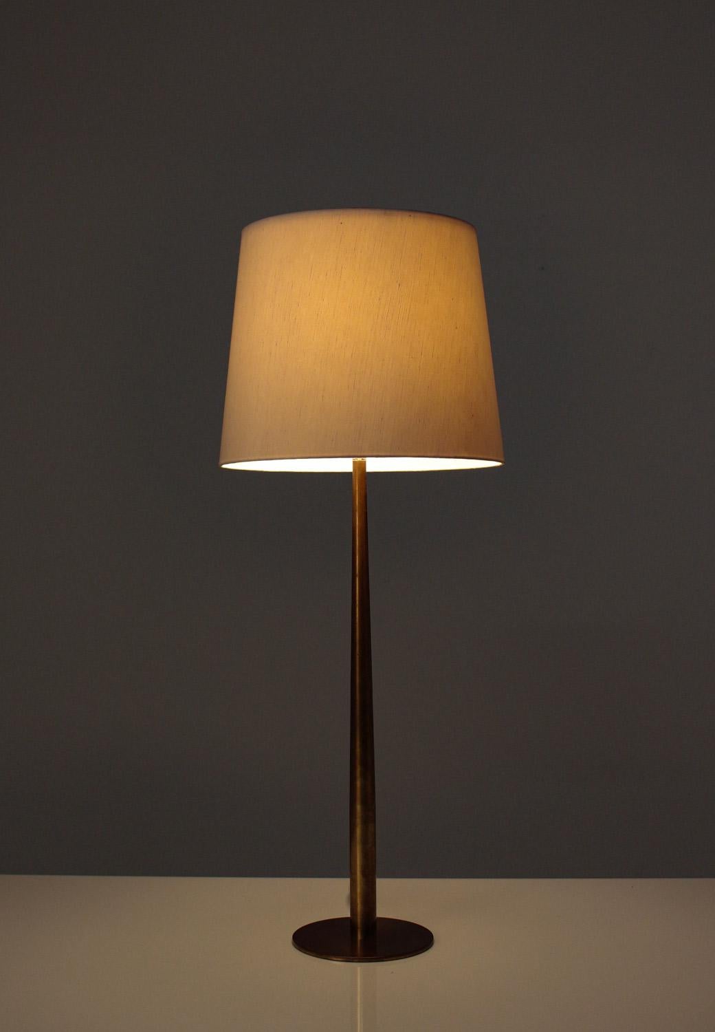 Early Midcentury Table Lamps B86 in Brass by Hans-Agne Jakobsson In Good Condition In Karlstad, SE