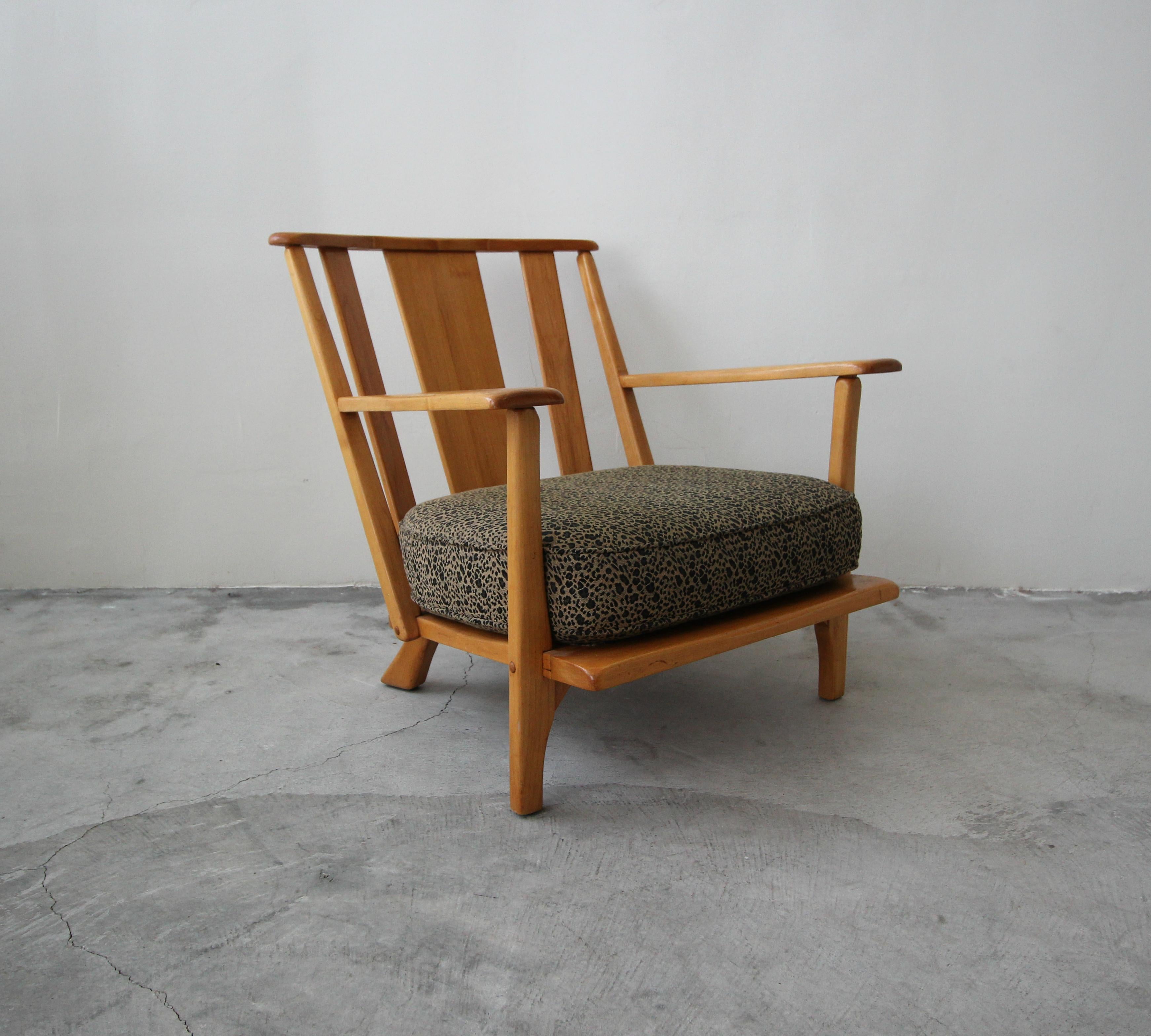 Early Midcentury Craftsman Style Maple Lounge Chair by Cushman 1