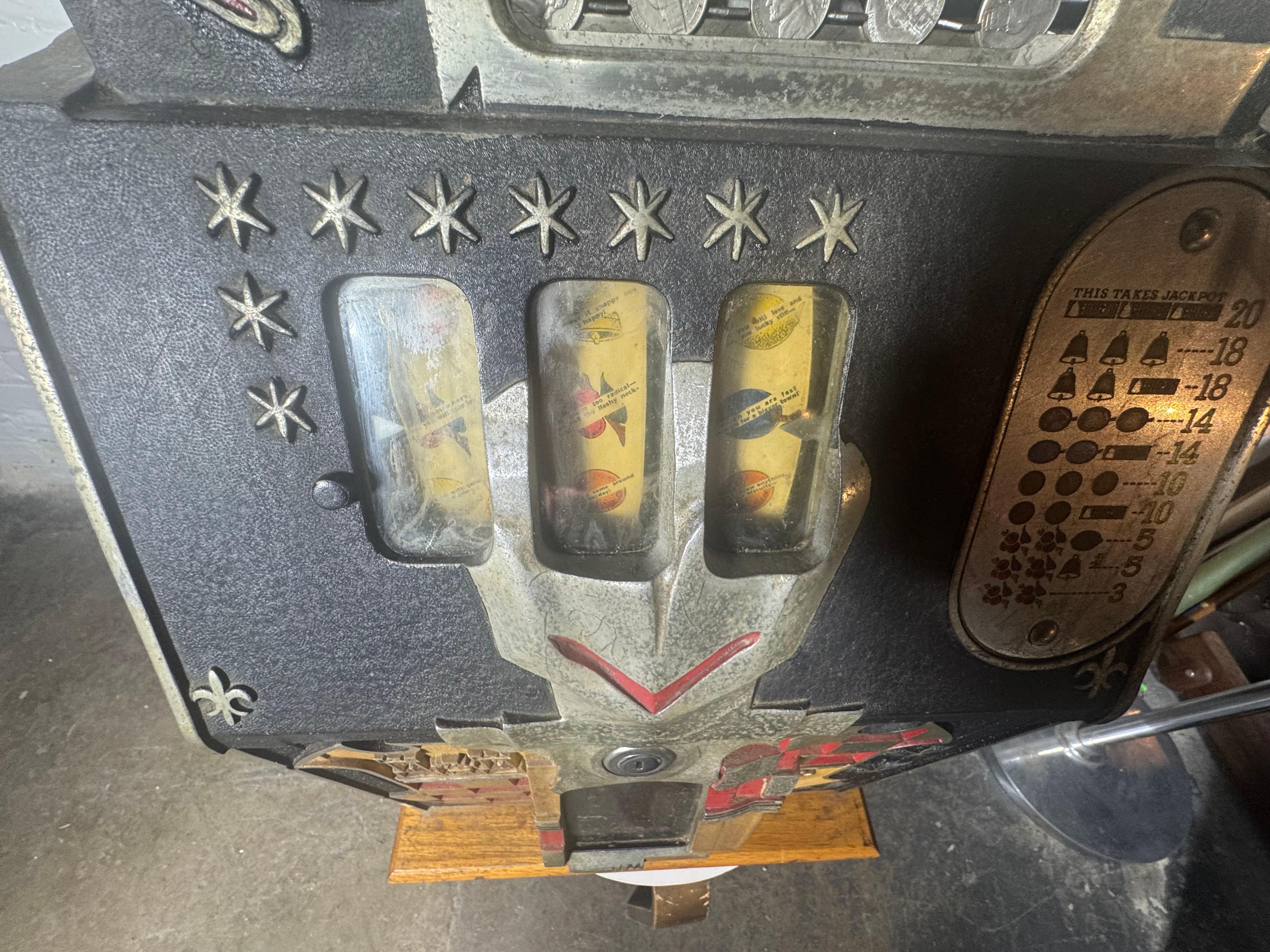  Antica slot machine da 5 centesimi Mills Castle Front,,, FUNZIONANTE PERFETTAMENTE. 
26