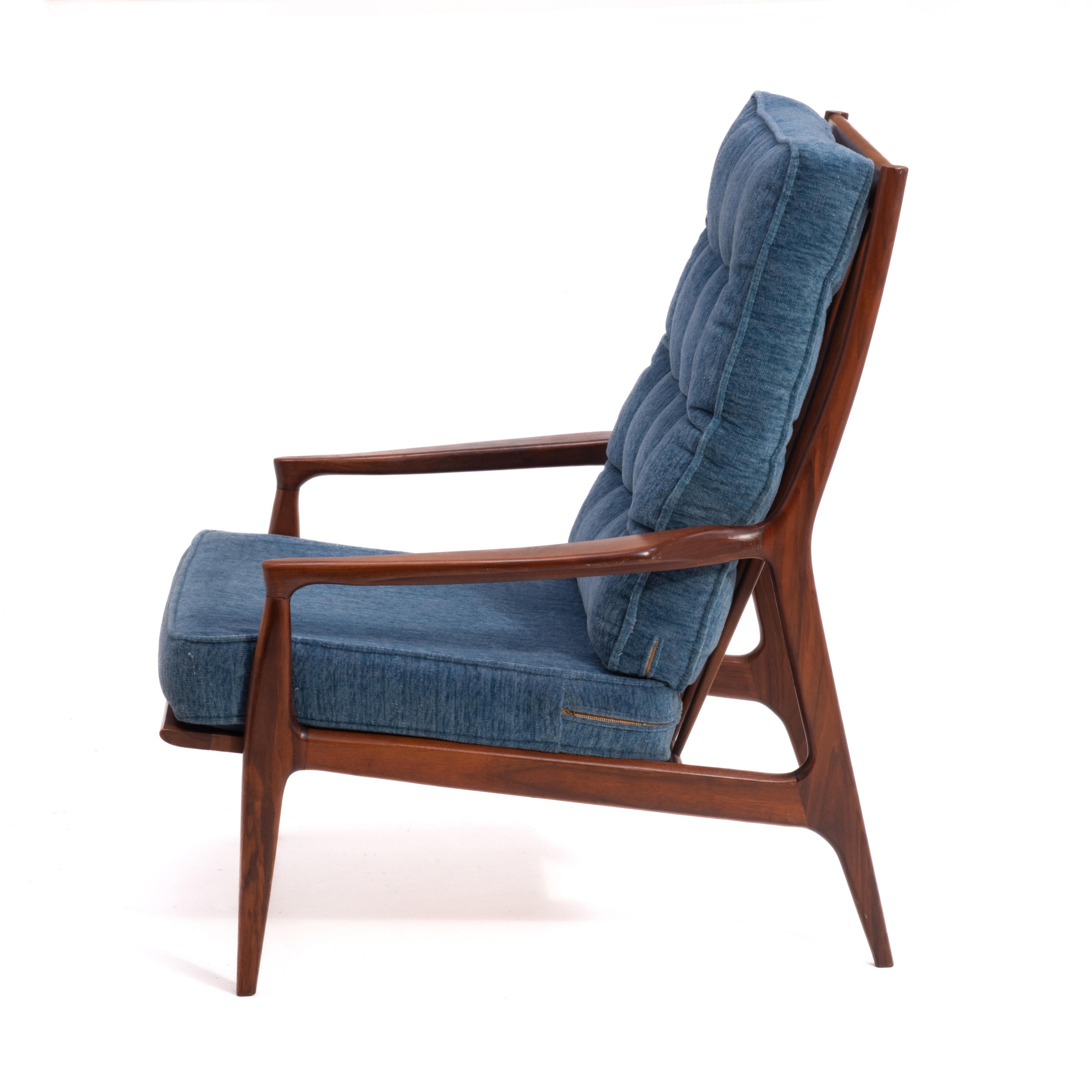 Mid-Century Modern Early Milo Baughman Thayer Coggin Walnut Spindled Lounge Chair Signed