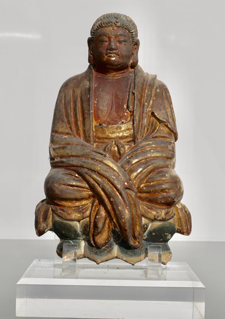 Early Ming Dynasty Chinese Buddha Statue, circa 14th Century In Excellent Condition For Sale In Dallas, TX