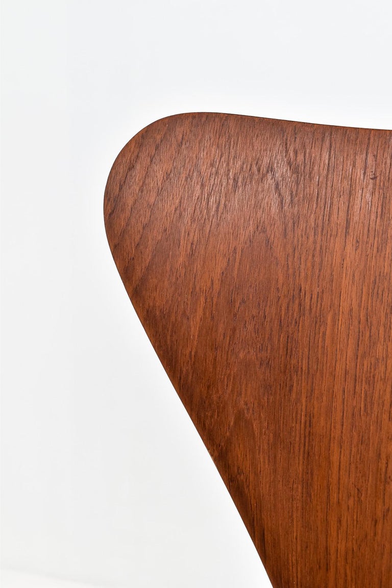 Early Model 3117 Office Swivel Chair by Arne Jacobsen for Fritz Hansen  For Sale 6