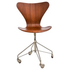Vintage Early Model 3117 Office Swivel Chair by Arne Jacobsen for Fritz Hansen 
