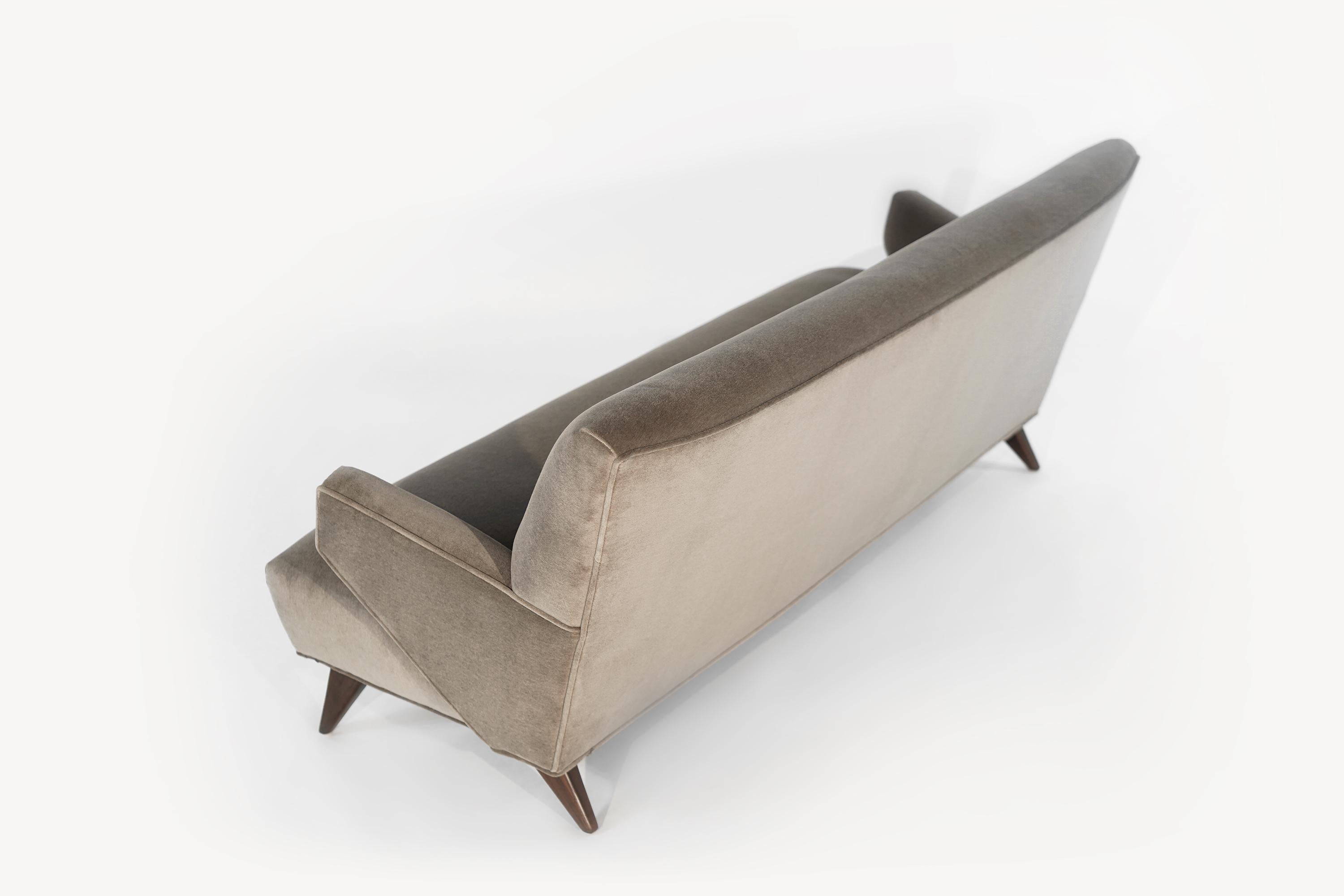 20th Century Early Model 37 Sofa by Jens Risom for Knoll in Mohair, 1950s