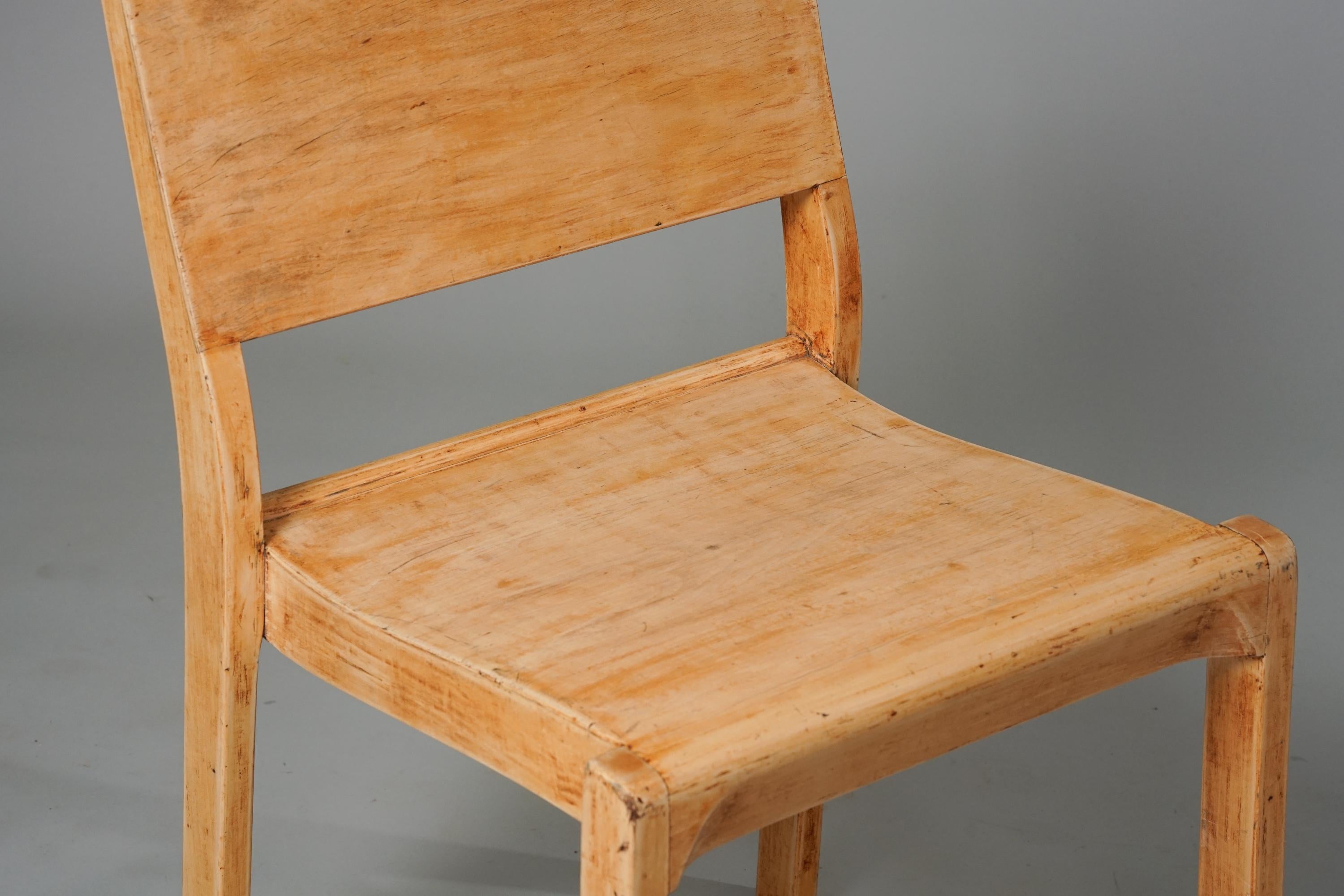 Scandinavian Modern Early Model 611 Chair, Alvar Aalto, Oy Huonekalu- ja Rakennustyötehdas Ab, 1930s For Sale