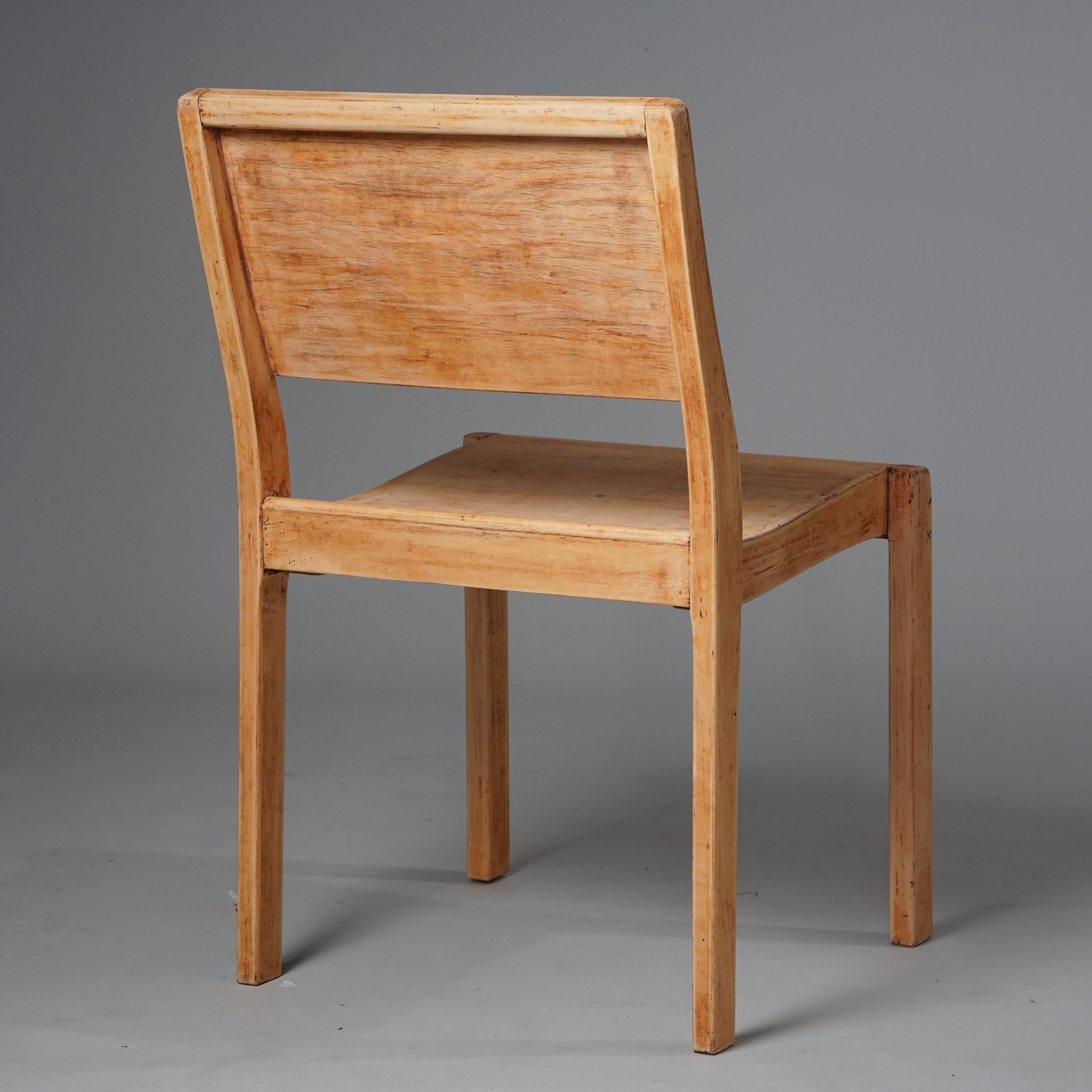 Early Model 611 Chair, Alvar Aalto, Oy Huonekalu- ja Rakennustyötehdas Ab, 1930s For Sale 1