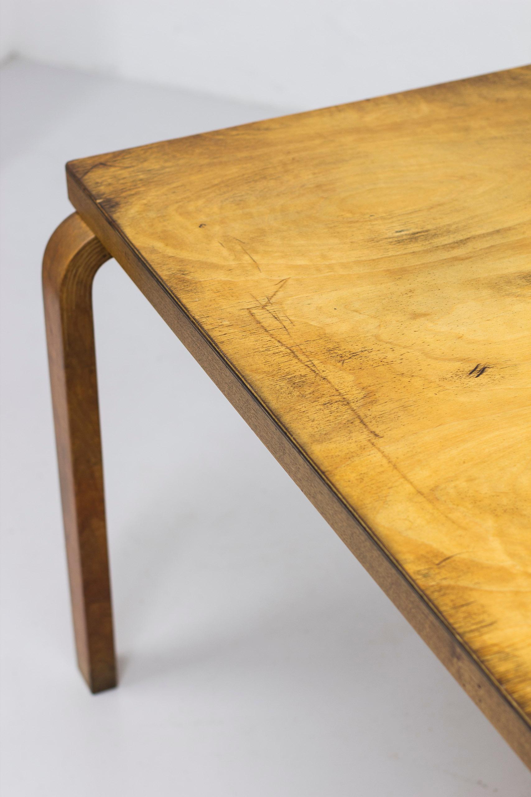 Early model 83 birch dining table by Alvar Aalto, Finland, 1930s For Sale 4