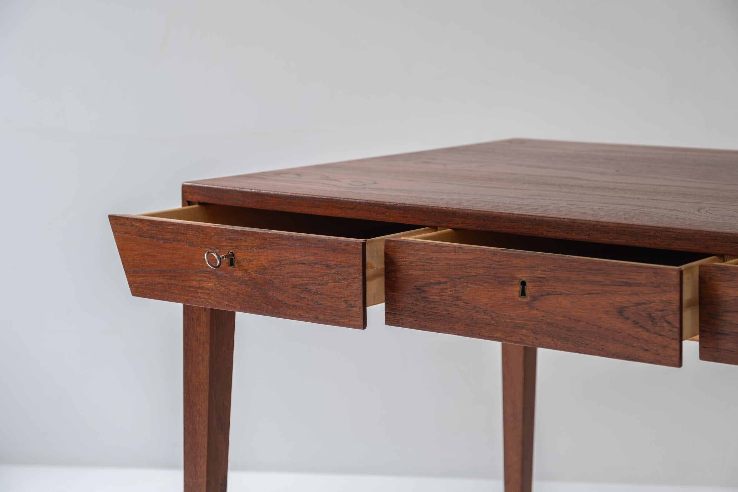 Early Model No. 36 desk in teak by Severin Hansen for Haslev, Denmark 1958 7