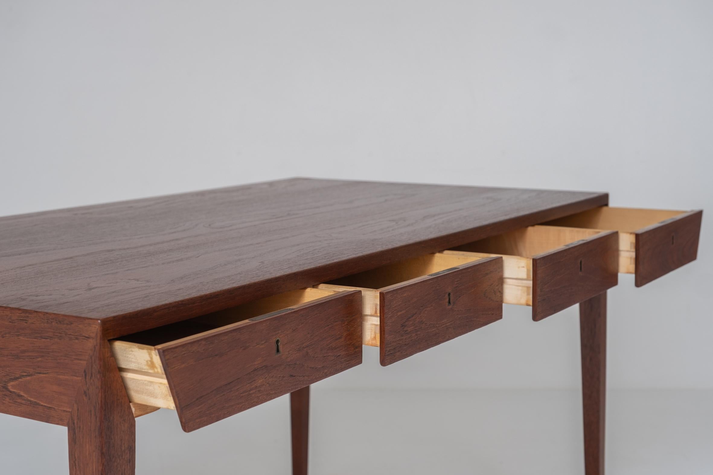 Early Model No. 36 desk in teak by Severin Hansen for Haslev, Denmark 1958 8