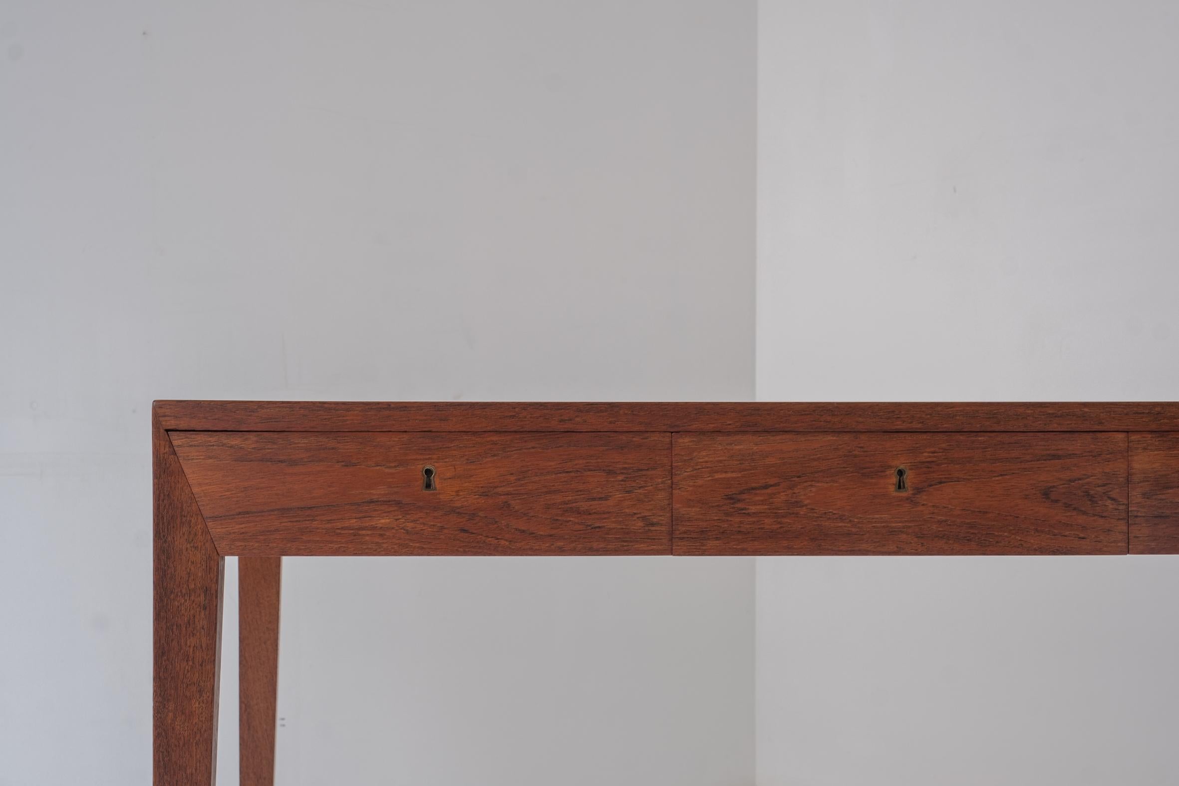 Early Model No. 36 desk in teak by Severin Hansen for Haslev, Denmark 1958 10
