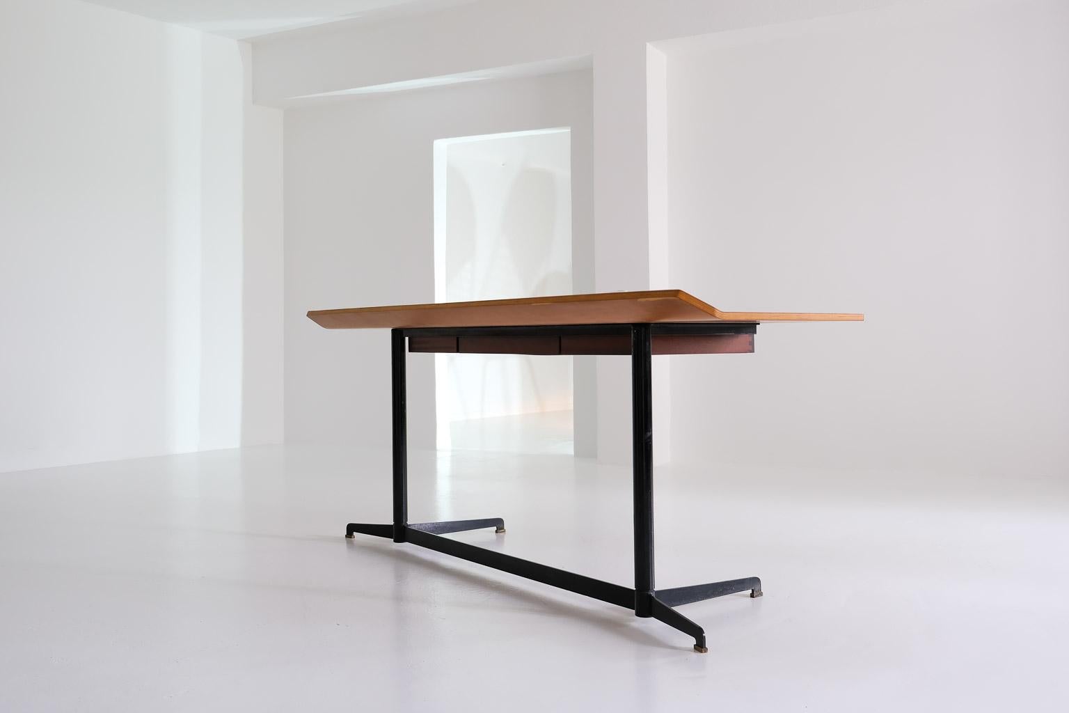 Frühes Modell des T90-Schreibtischs von Osvaldo Borsani für Tecno im Angebot 5