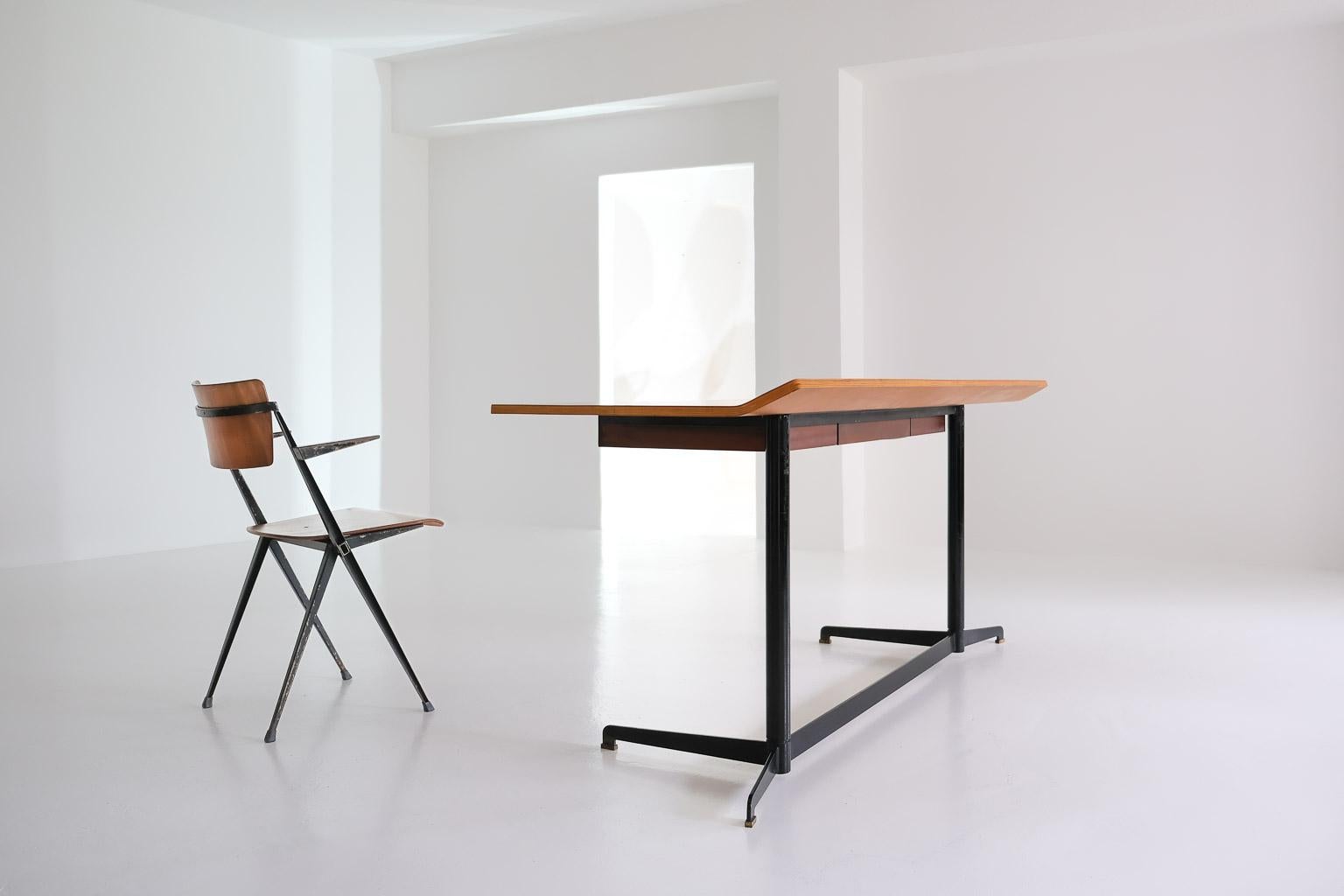 Frühes Modell des T90-Schreibtischs von Osvaldo Borsani für Tecno im Angebot 8