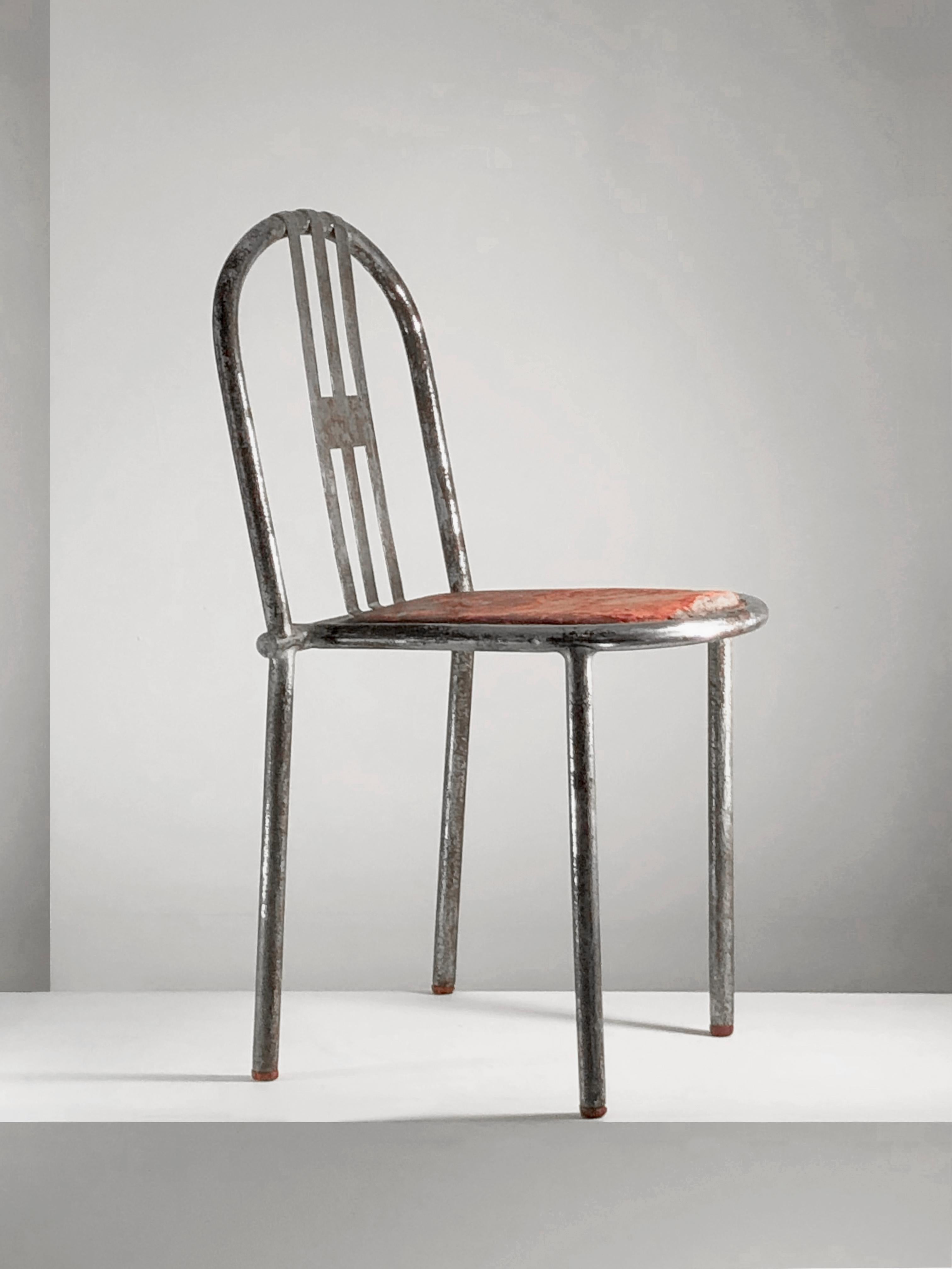 We are presenting 2 rare pieces on sale one by one on 1stDibs :
the earliest and rarely seen version of the iconic Tubor chair created by French Architect Robert Mallet-Stevens, certainly at the end of 1920’.
The version we have appears in the
