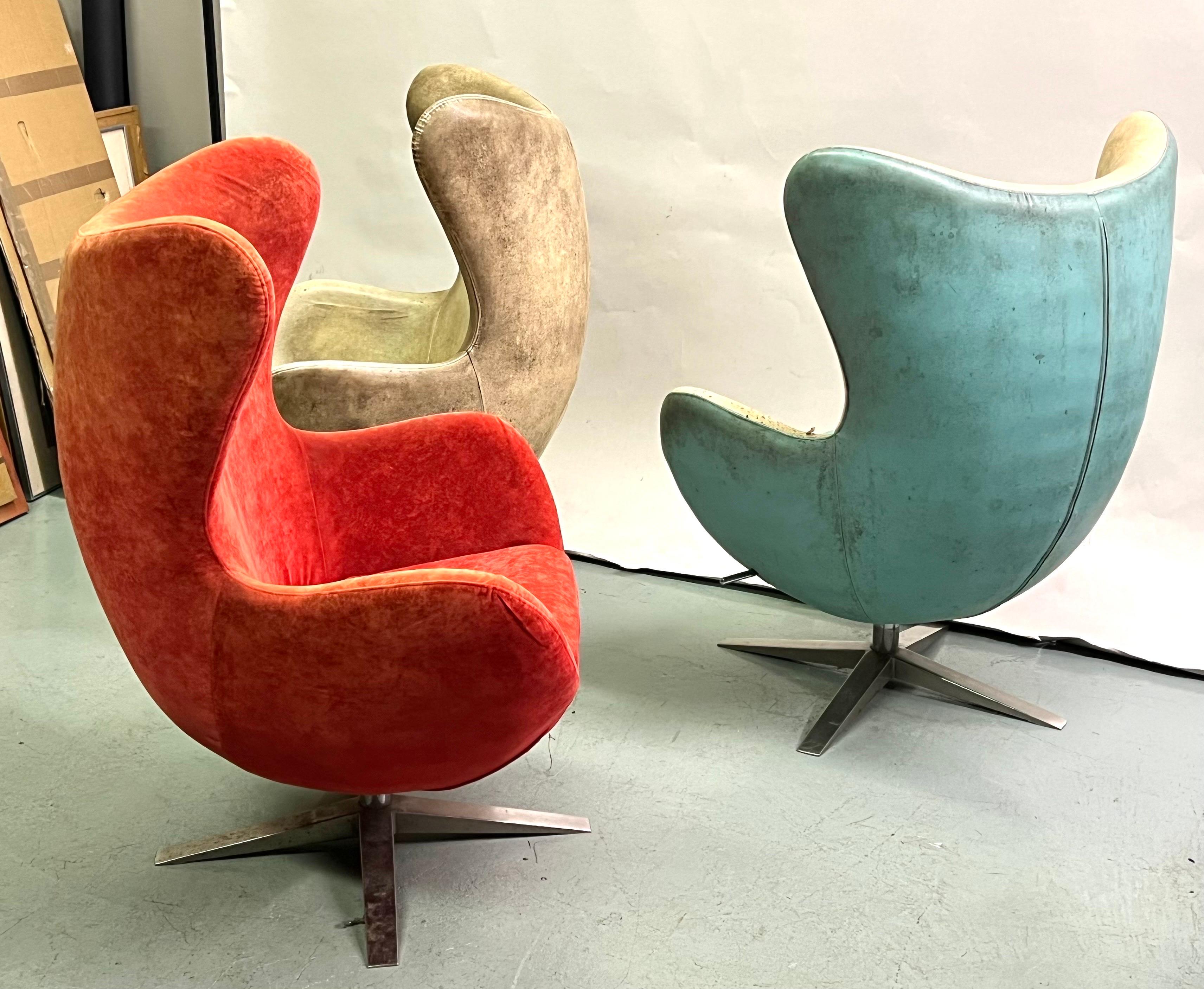 Early Model, Pair of Vintage Leather Danish Egg Chair, Arne Jacobsen, c. 1960 For Sale 10