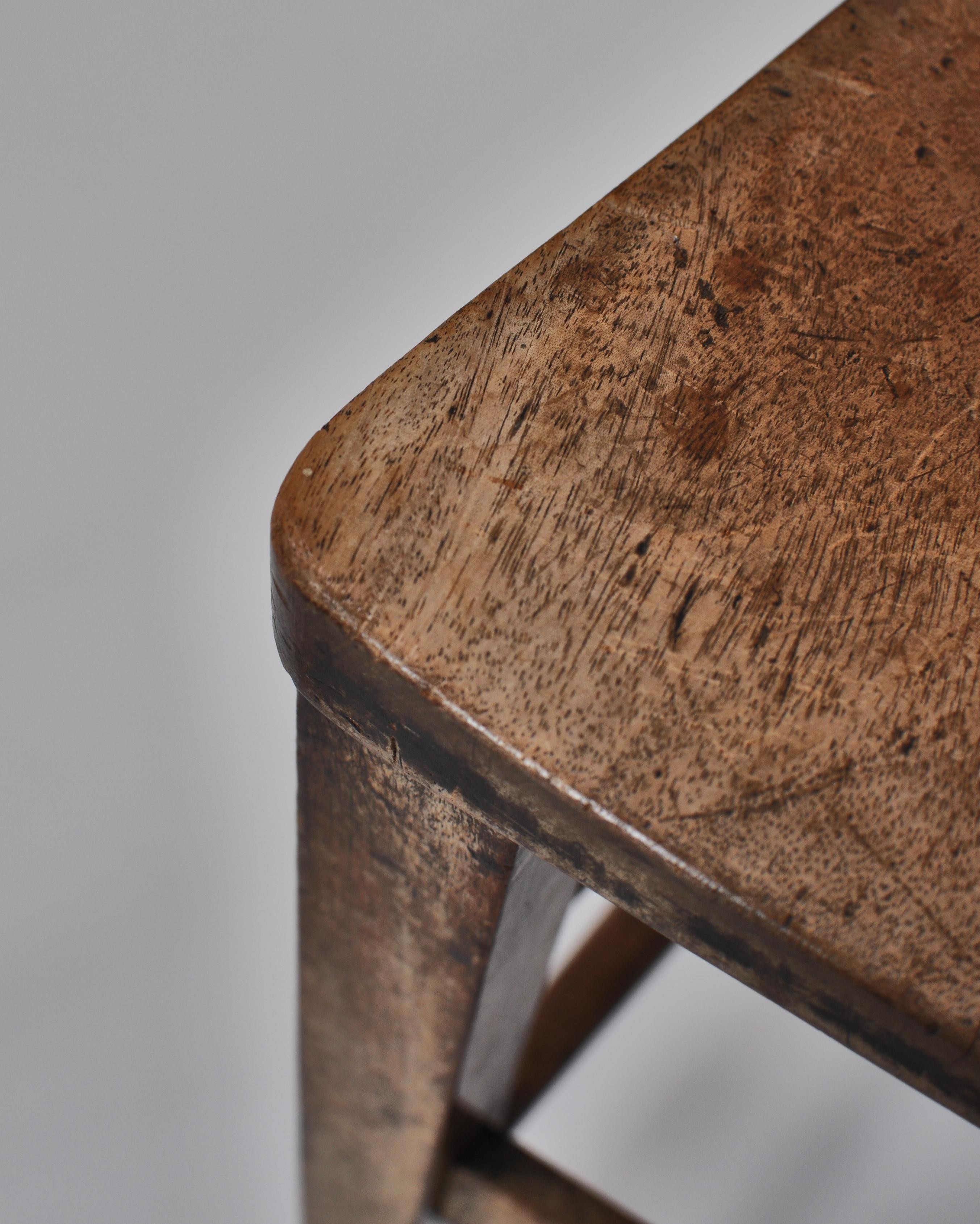 Early Modern Side Chair in Patinated Mahogany in Style of Fritz Hansen, Denmark. For Sale 6
