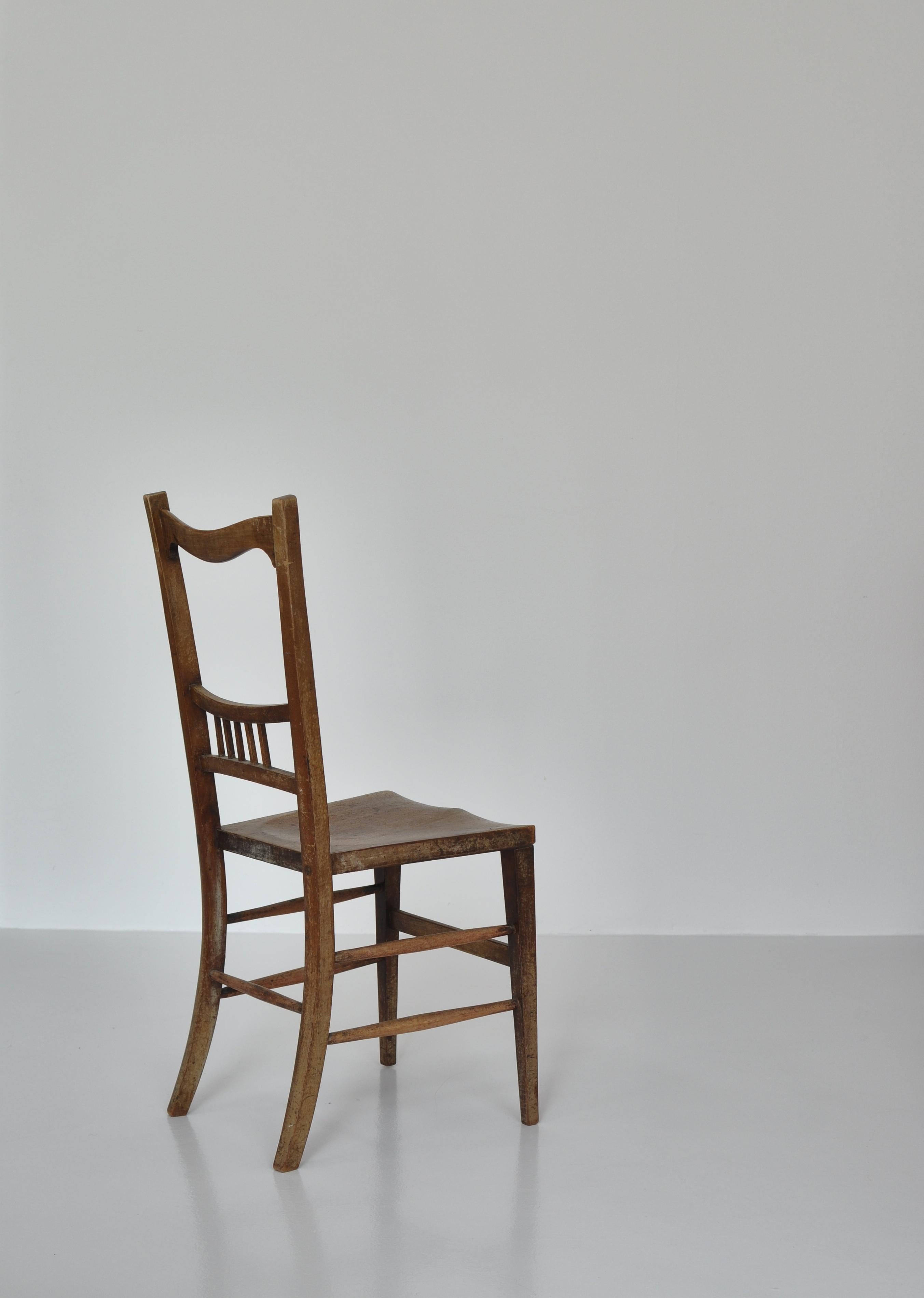 Chaise d'appoint moderne du début de la période en acajou patiné dans le style de Fritz Hansen, Danemark. en vente 11