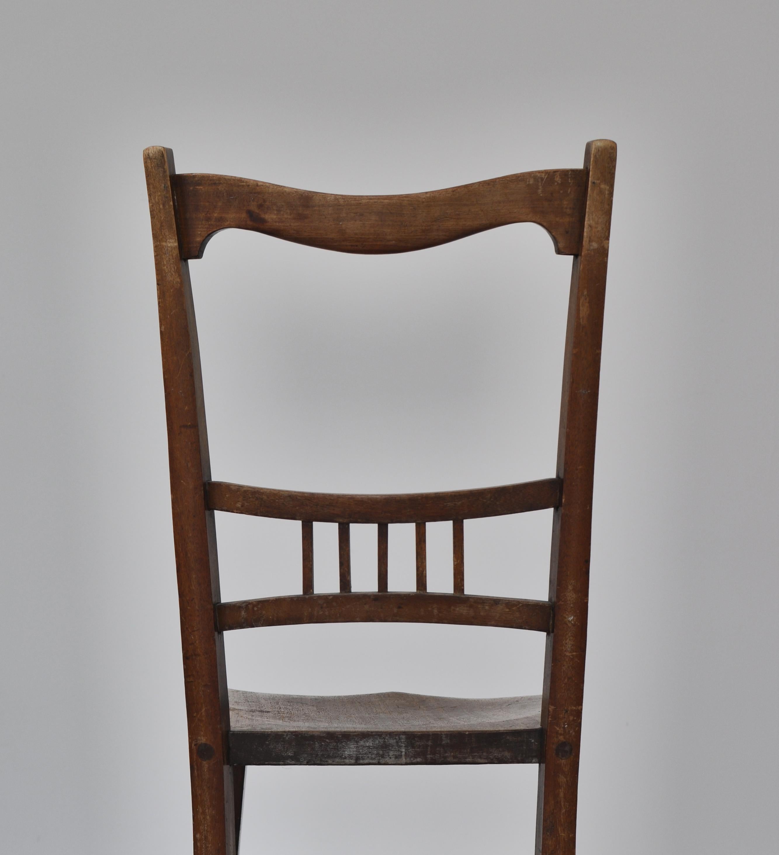 Chaise d'appoint moderne du début de la période en acajou patiné dans le style de Fritz Hansen, Danemark. en vente 12
