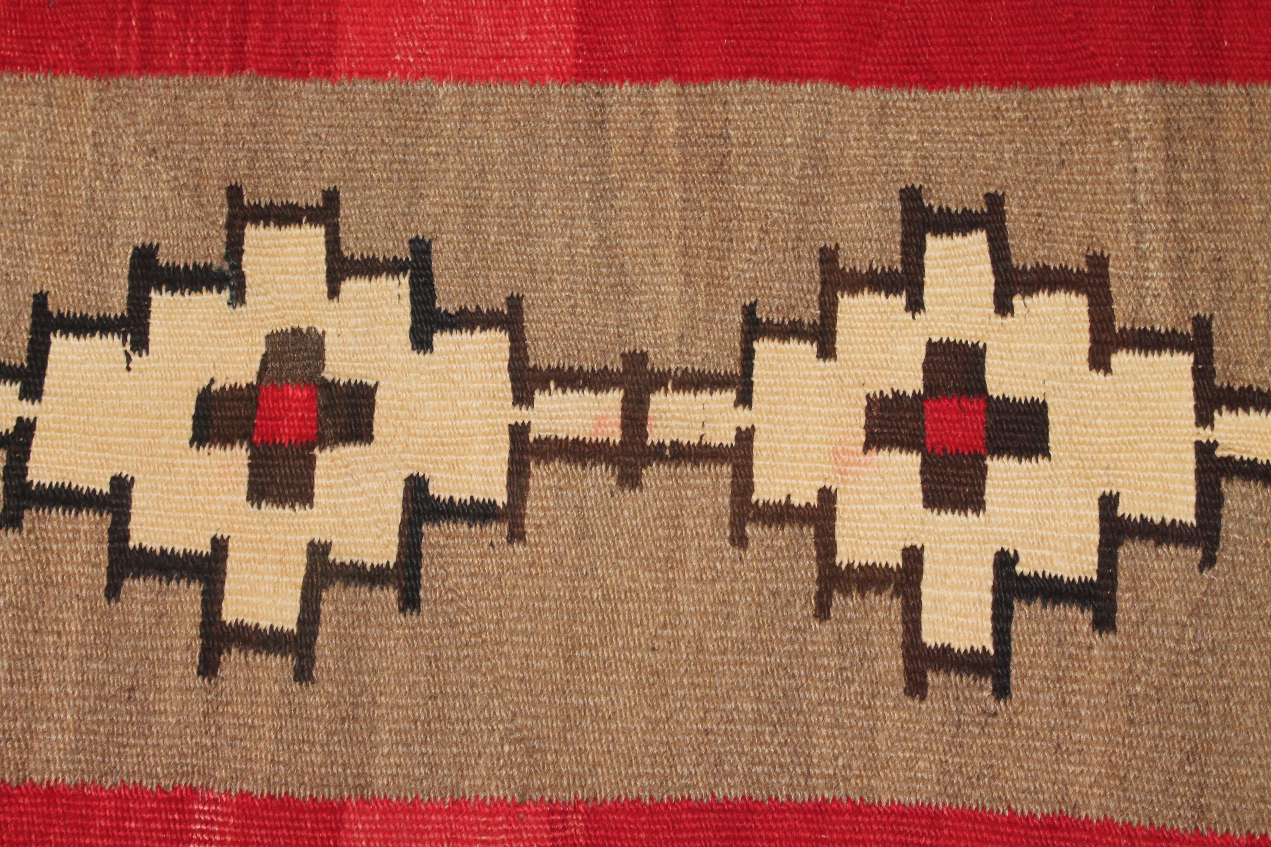 Early Navajo Indian Weaving In Good Condition In Los Angeles, CA