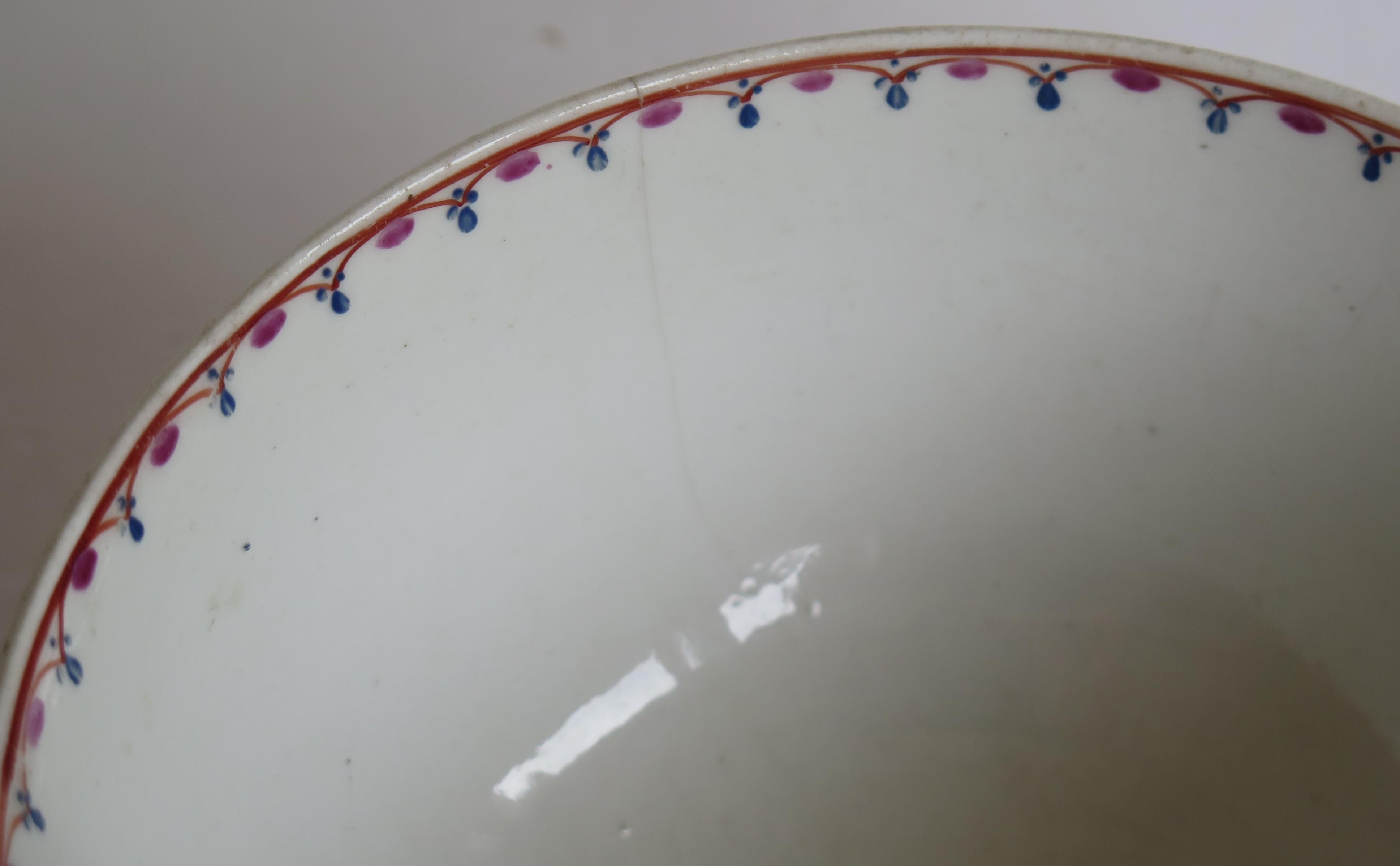 Cuenco antiguo de porcelana New Hall Figuras chinas Dama con sombrilla Ptn. 20, ca 1790 en venta 7
