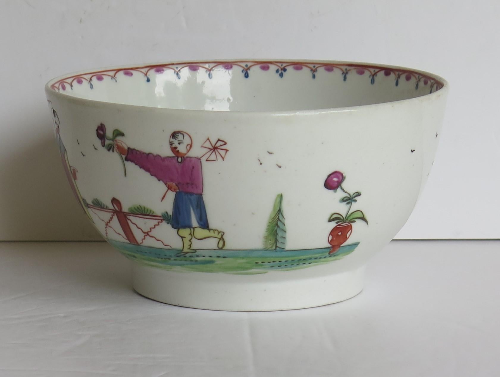 English Early New Hall Porcelain Bowl Chinese Figures Lady with parasol Ptn. 20, Ca 1790 For Sale