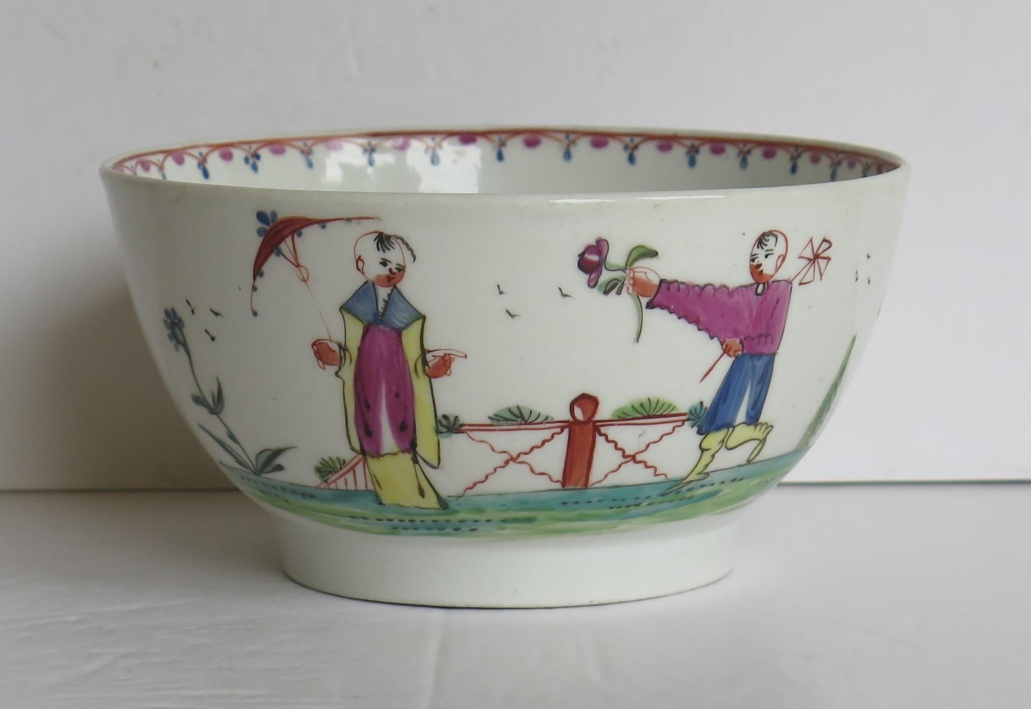 Cuenco antiguo de porcelana New Hall Figuras chinas Dama con sombrilla Ptn. 20, ca 1790 Porcelana en venta