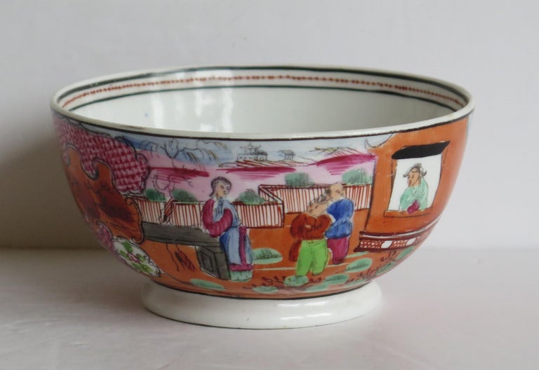 English Early New Hall Porcelain Bowl with Boy in Window Pattern No. 425, circa 1800 For Sale