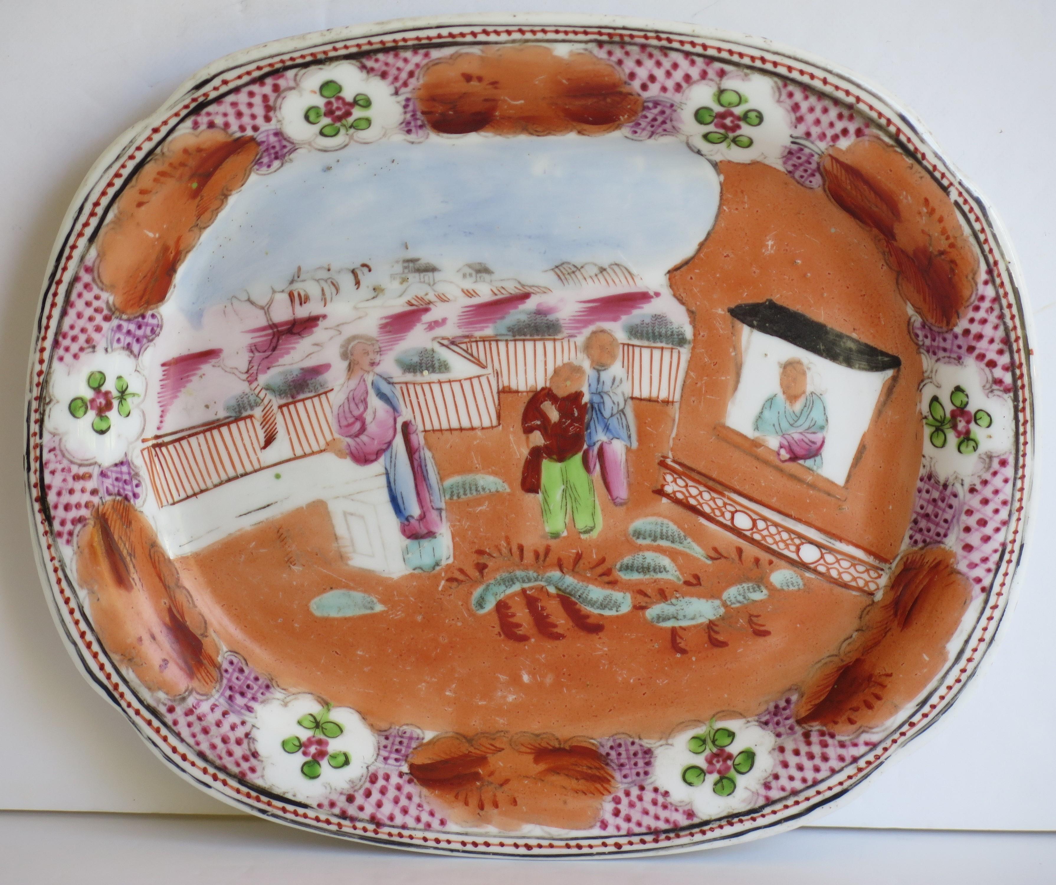 Hand-Painted Early New Hall Porcelain Dish with Boy in Window Ptn No.425, circa 1800 For Sale