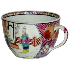 Early New Hall Porcelain Tea Cup Chinese Figures Pattern 621, circa 1795-1800