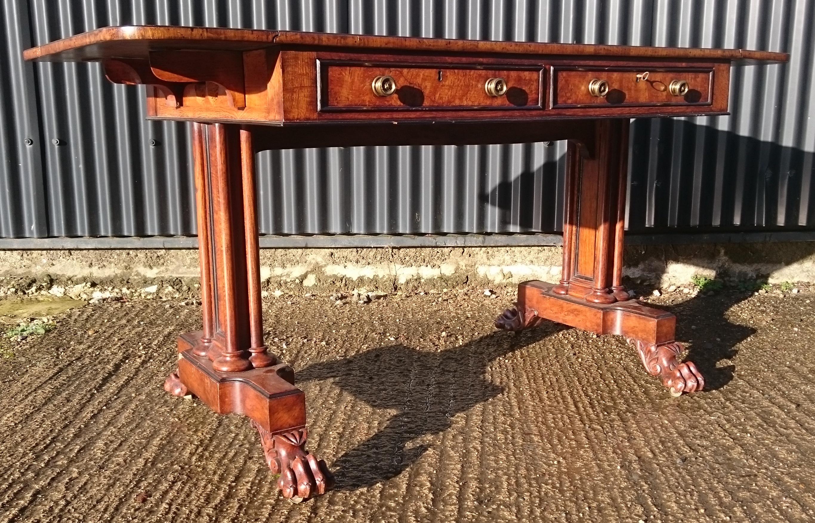 Early 19th Century Sofa Table Made from Elm In Fair Condition In Gloucestershire, GB