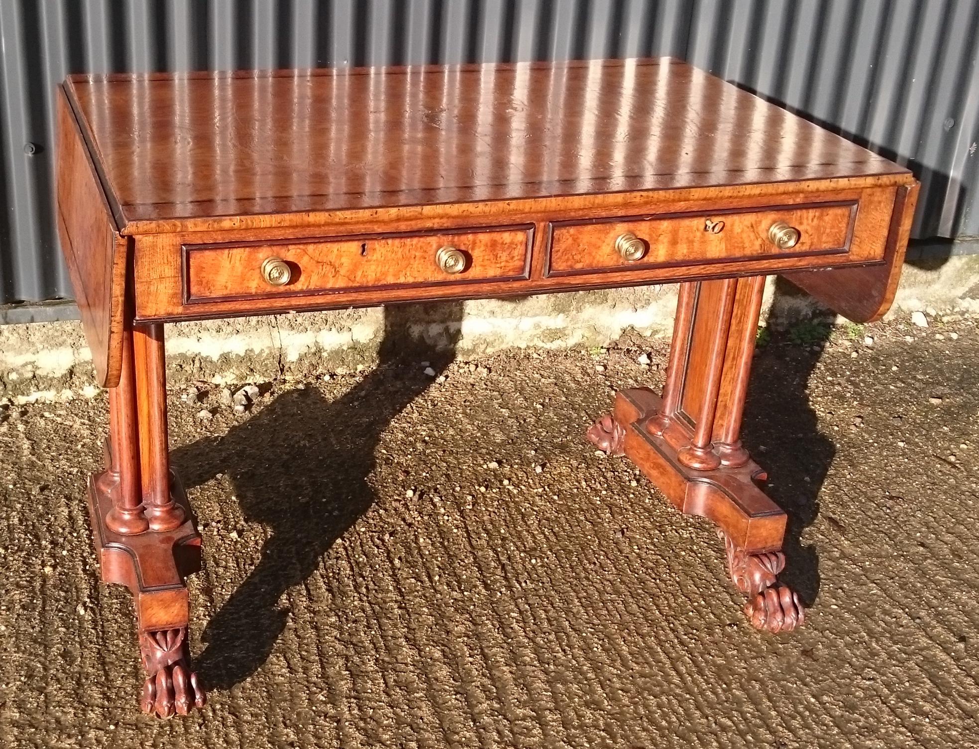 Early 19th Century Sofa Table Made from Elm 2