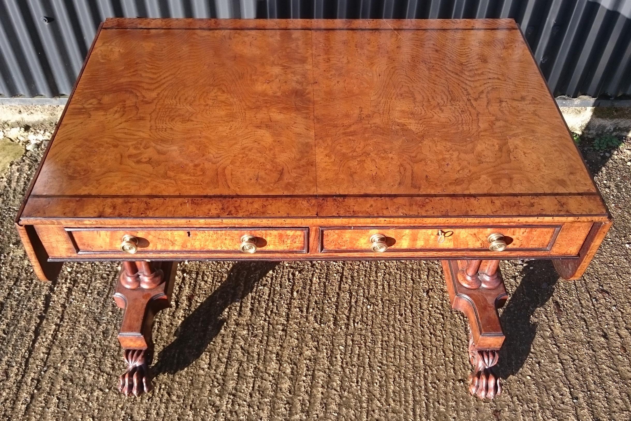 Early 19th Century Sofa Table Made from Elm 3