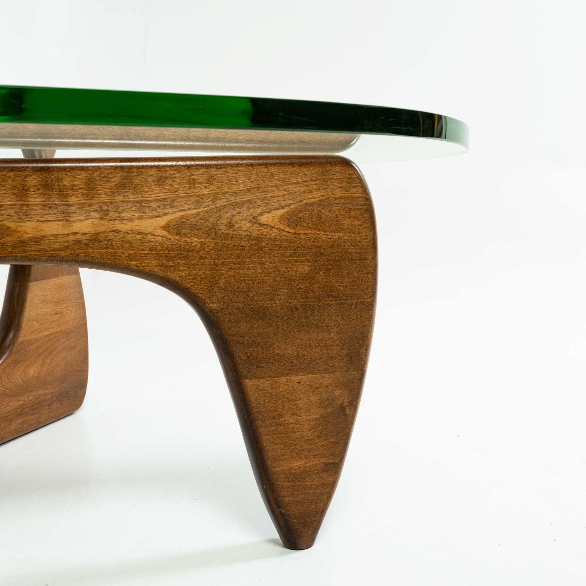 North American Early Noguchi Table by Isamu Noguchi for Herman Miller Green Glass