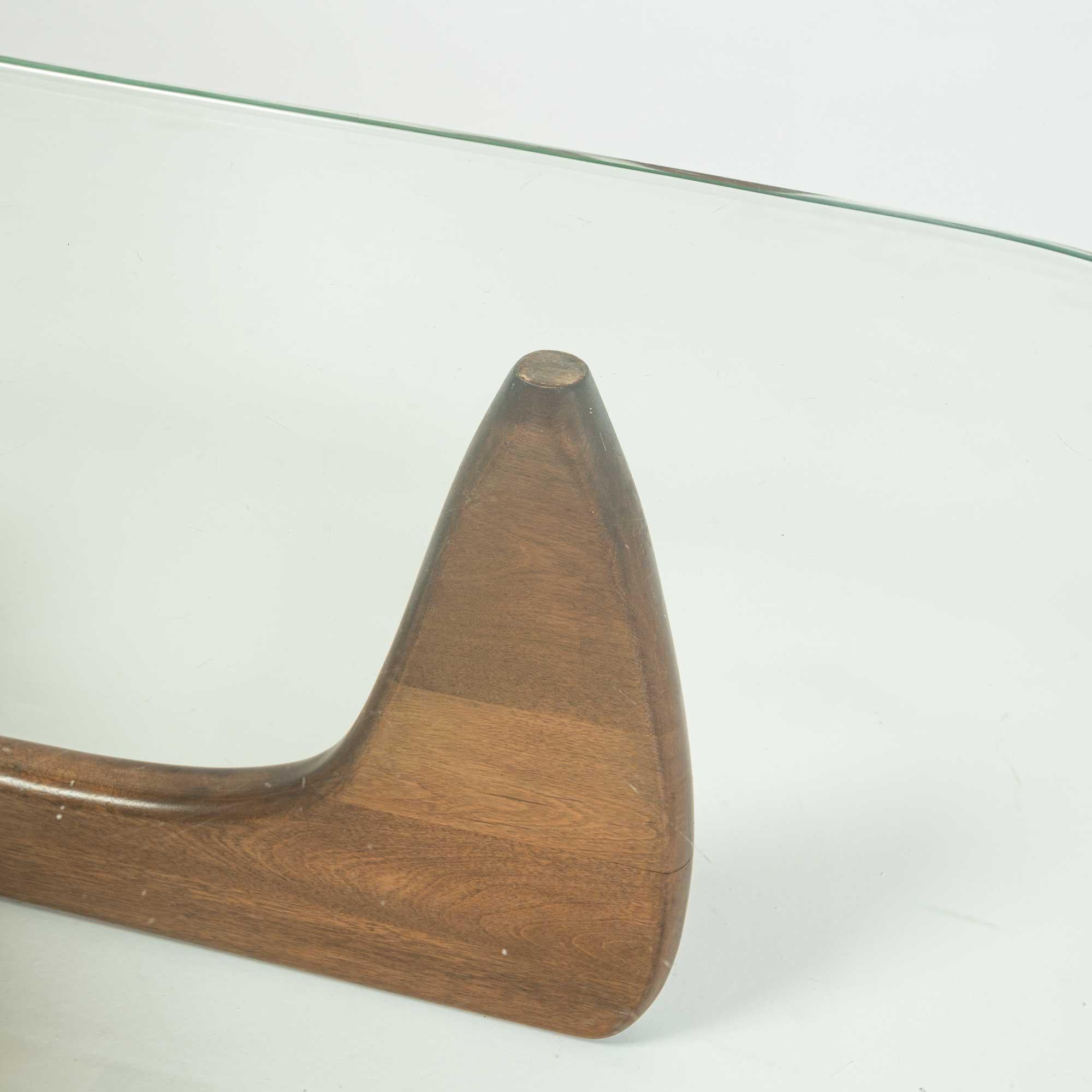 Early Noguchi Table by Isamu Noguchi for Herman Miller Green Glass In Good Condition In Seattle, WA