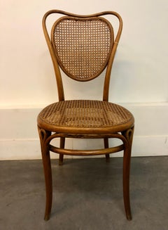 Early Nr 5 Chair Thonet Made for First International Exposition in London in 185