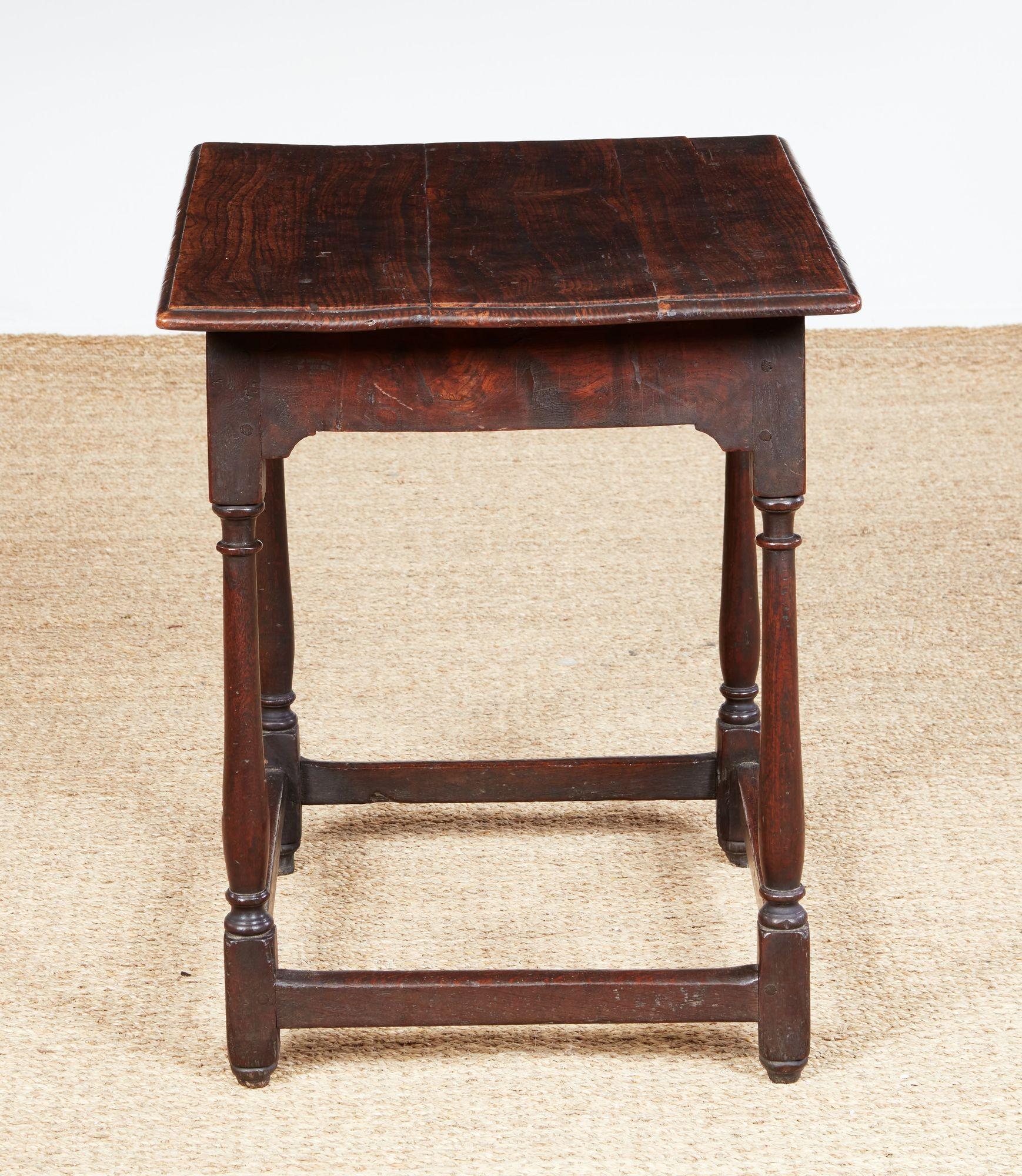 Table centrale en Oak Oak ancien en vente 1