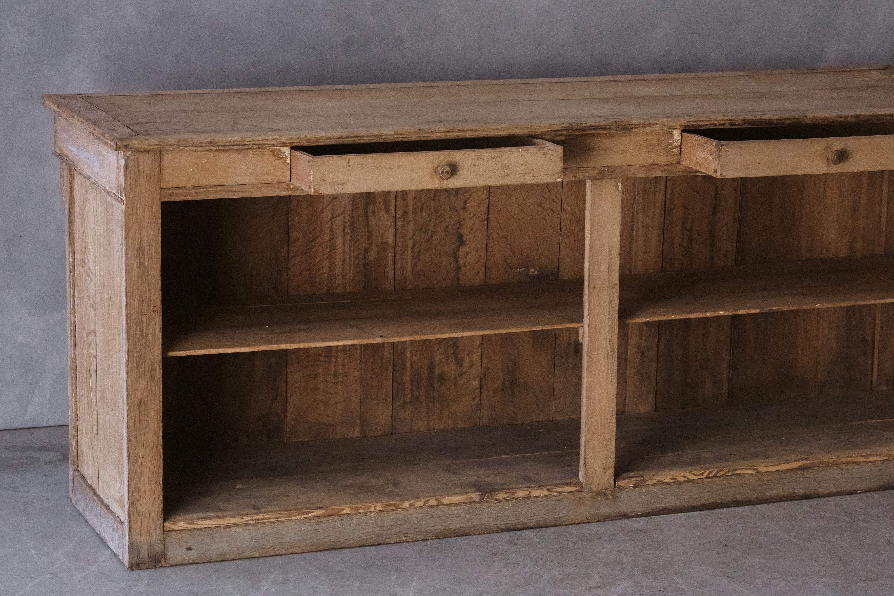 Early Oak Counter from France, circa 1900 In Good Condition In Nashville, TN