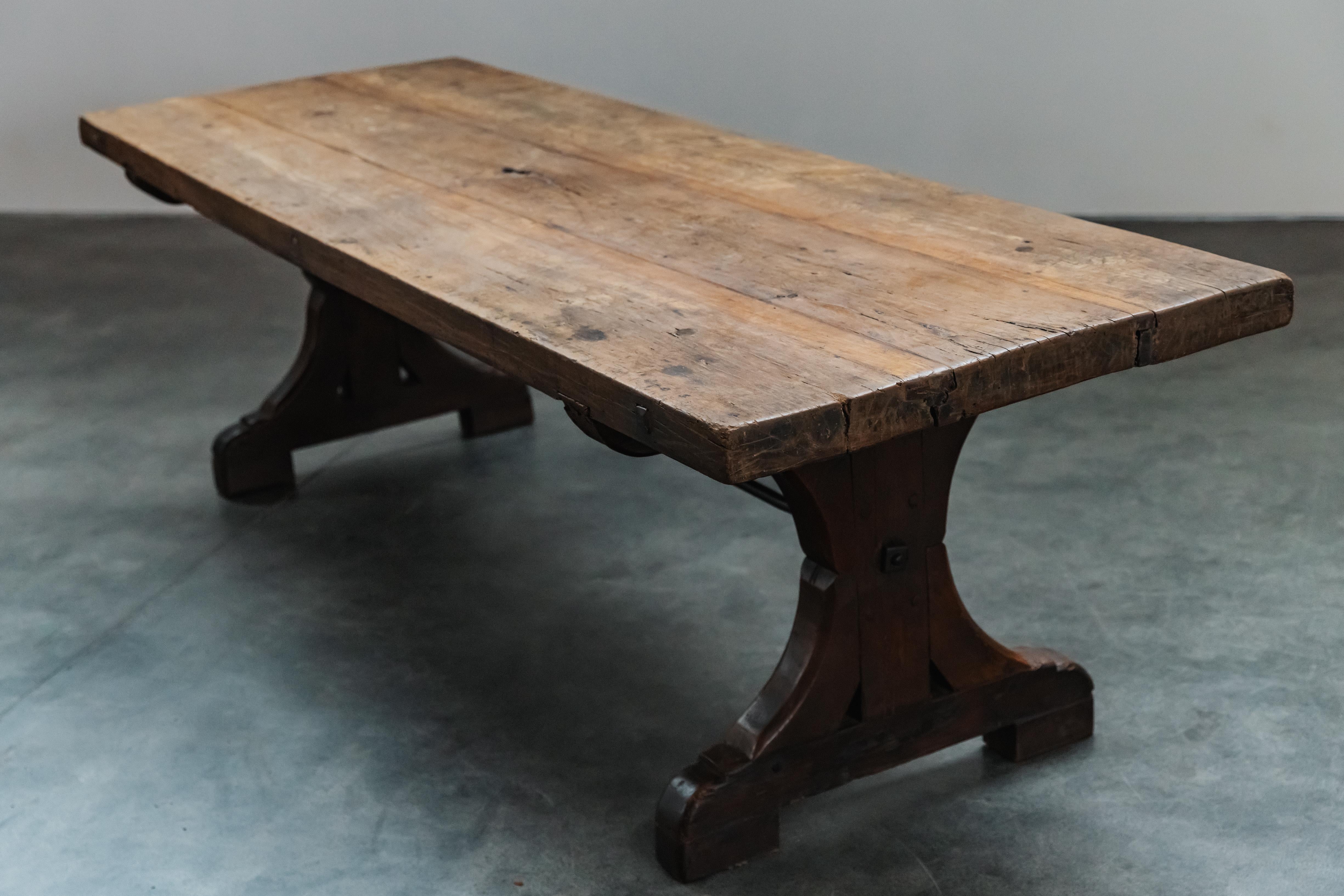 Early Oak Dining Table From Italy, Circa 1850 For Sale 2