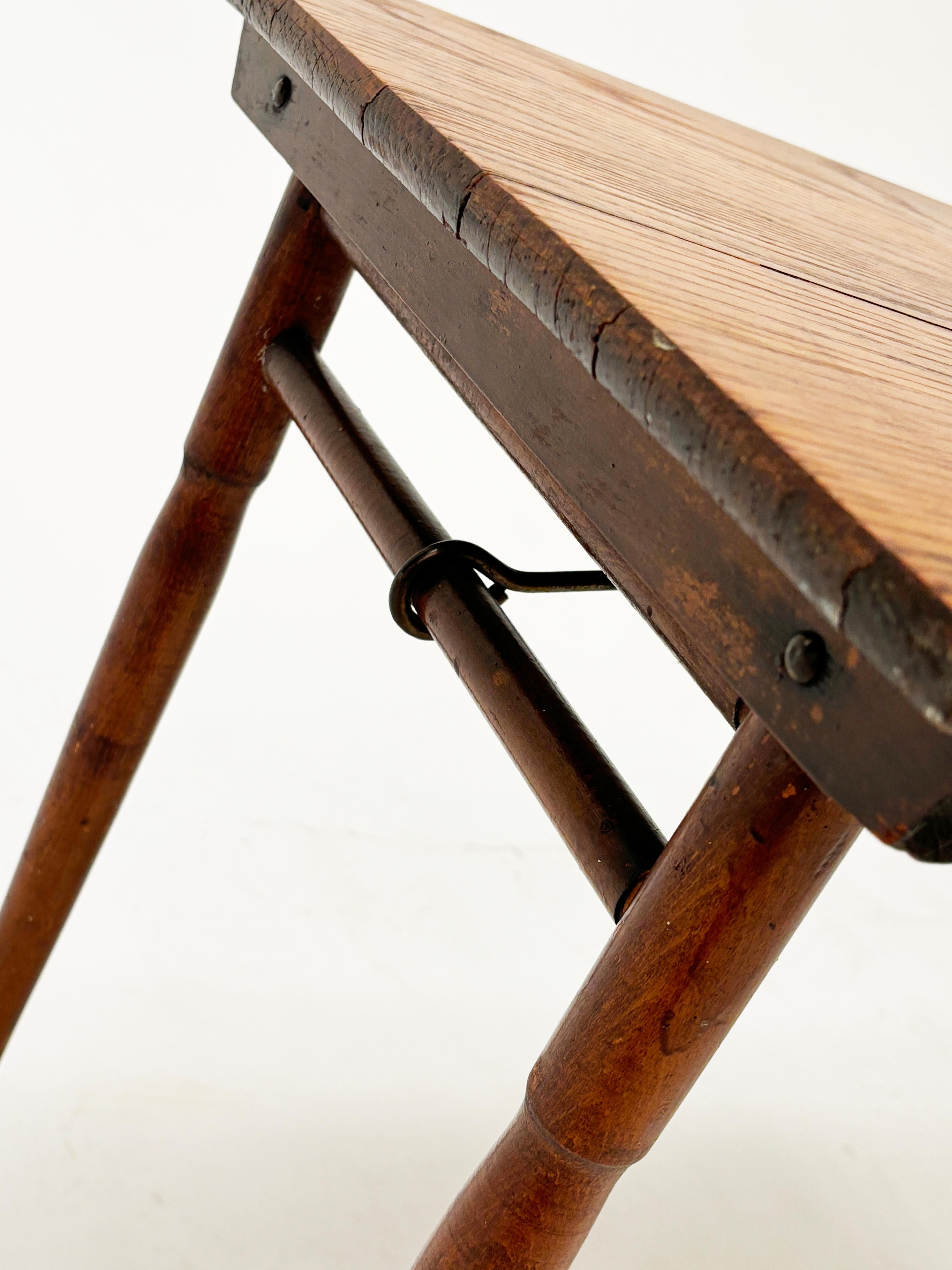 Early Oak Folding Cutting/Work Table In Good Condition For Sale In Louisville, KY