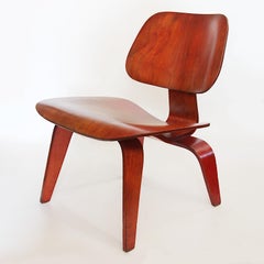Early Original 40's LCW Red Aniline Plywood Lounge Chair by Charles & Ray Eames