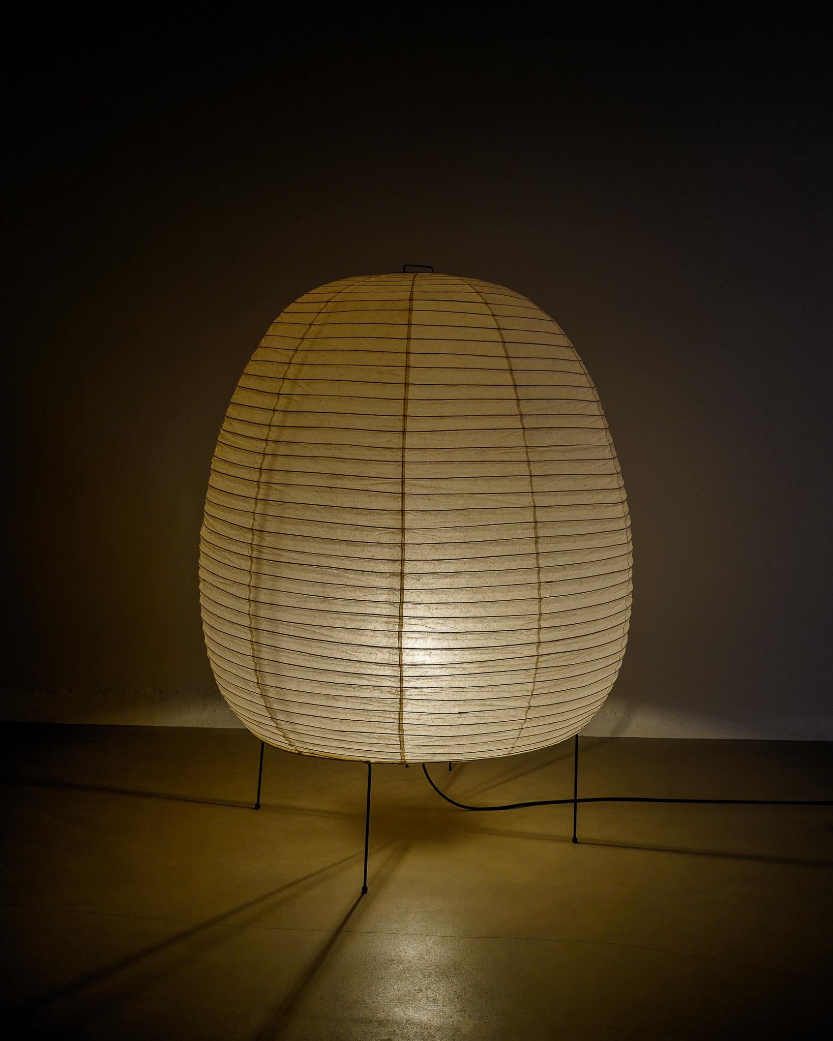 Lámpara de pie Isamu Noguchi N21 original de mediados de siglo de Ozeki & Co Japón 1960 mediados del siglo XX en venta