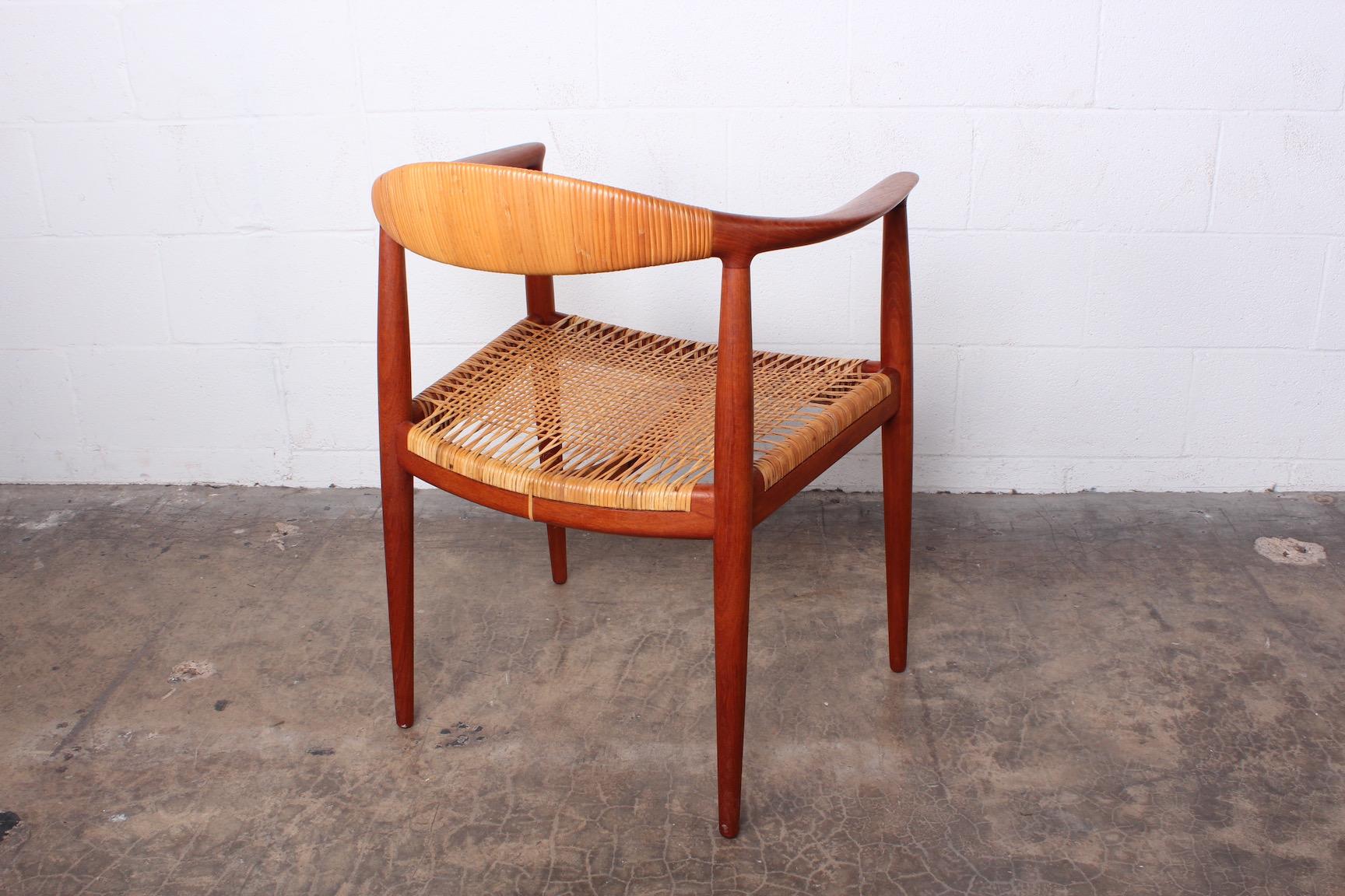 Early Original Round Chair by Hans Wegner 4