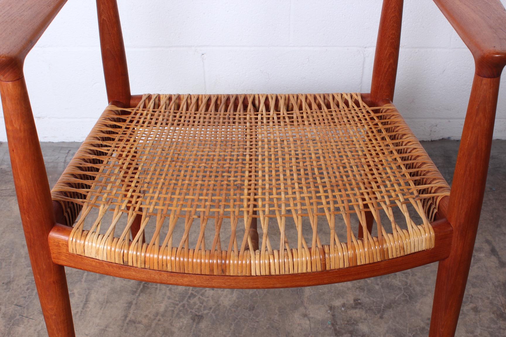 Early Original Round Chair by Hans Wegner In Good Condition In Dallas, TX