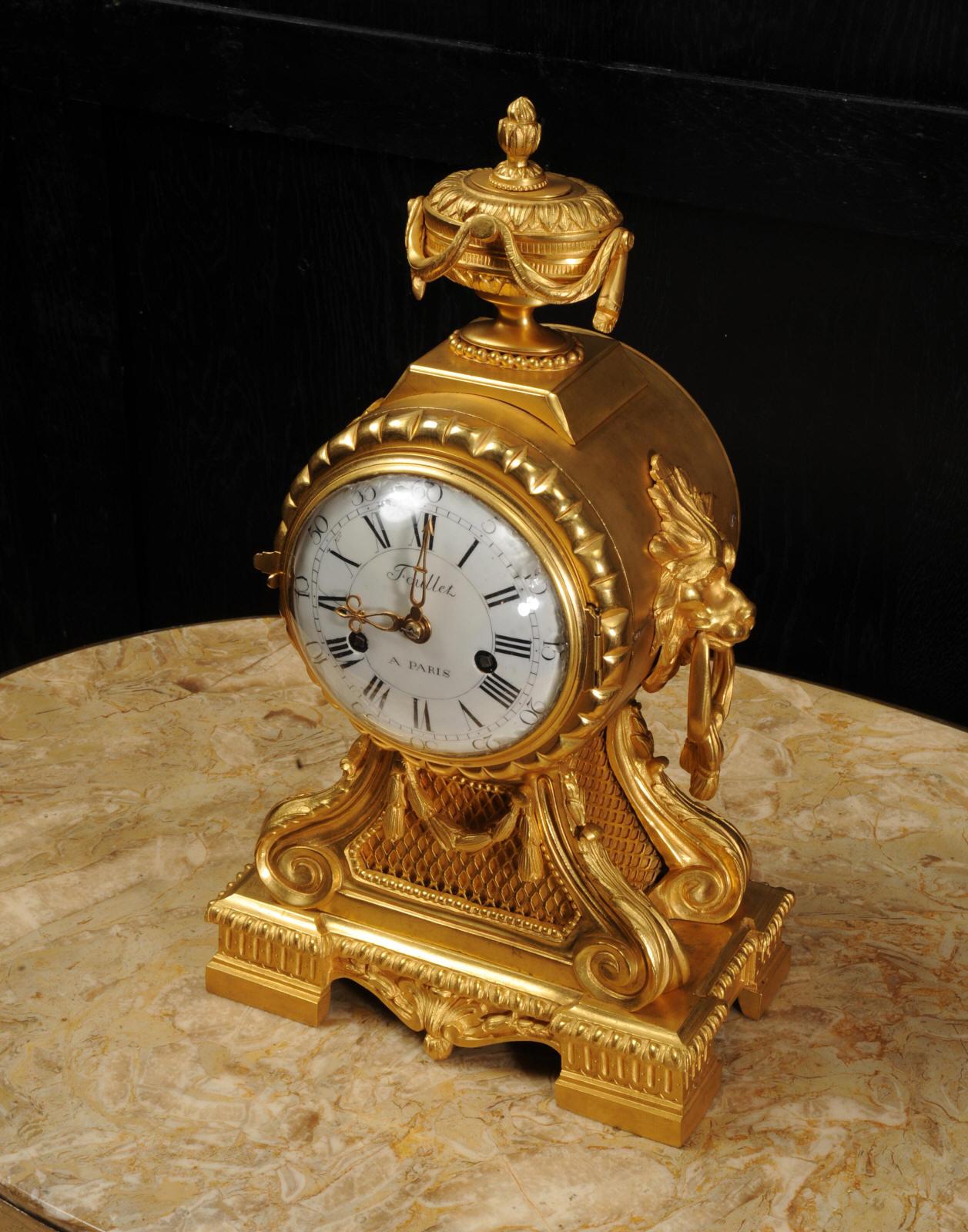 Horloge à tête de tambour française ancienne en bronze doré par Antoine Foullet, vers 1770 2