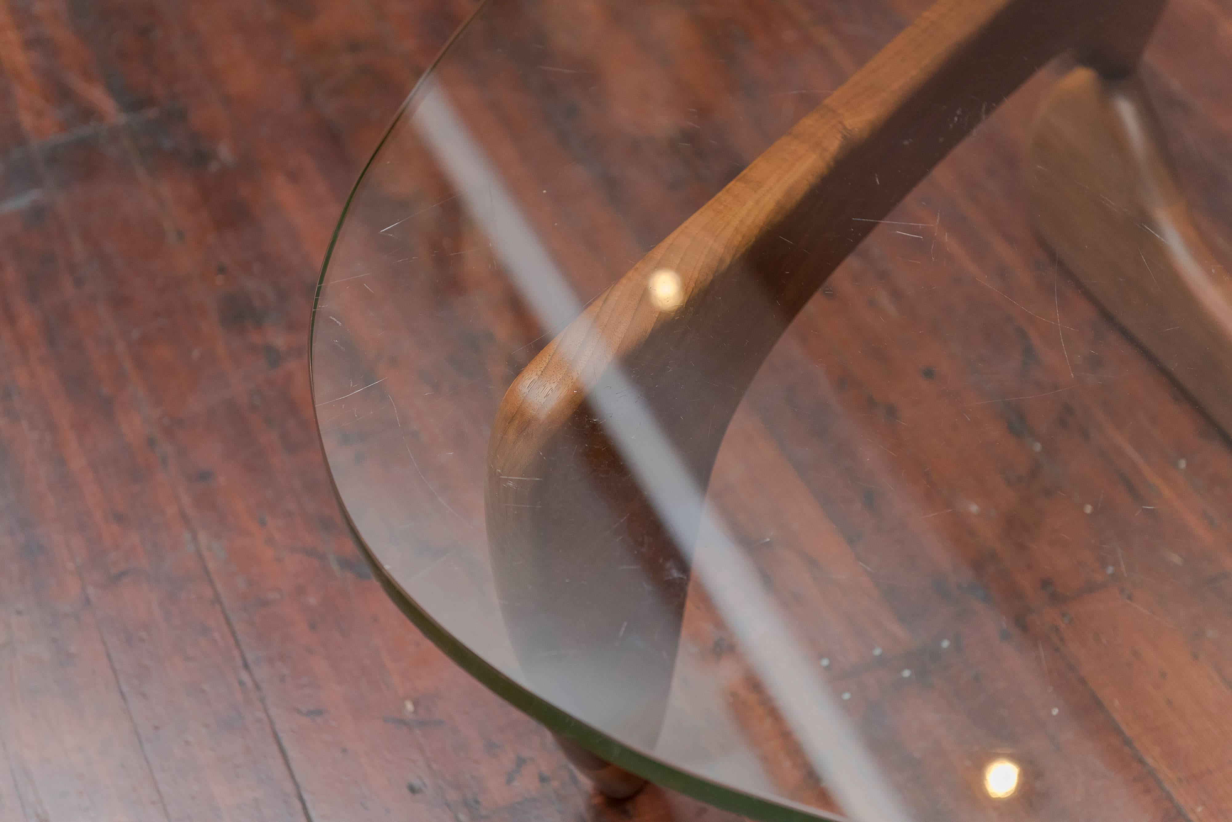Early Isamu Noguchi Coffee Table Model IN-50 In Excellent Condition In San Francisco, CA