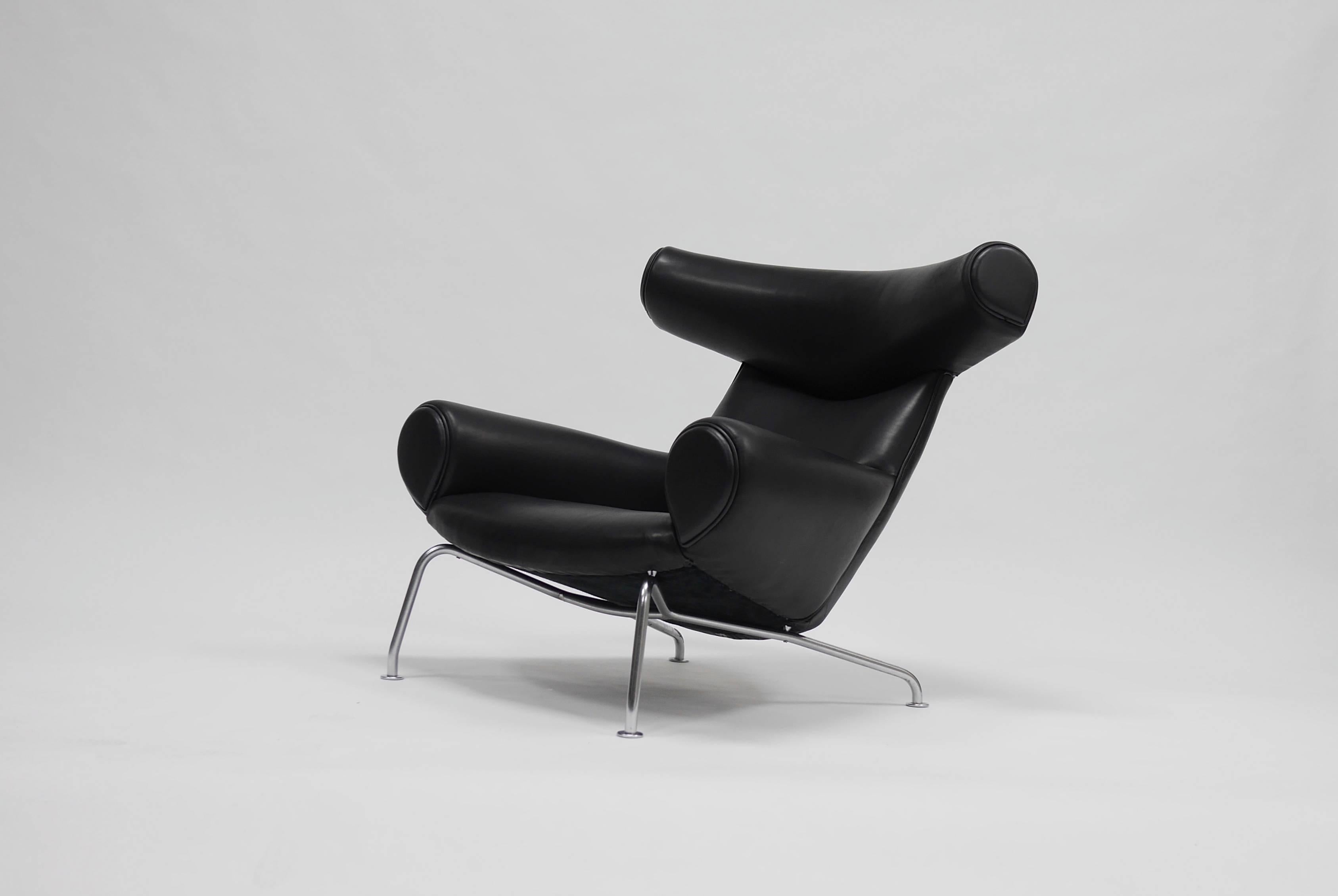 First edition Ox lounge chair by Hans Wegner for A.P. Stolen. This example has been completely refurbished in a lux, waxed, vegetable dyed leather by an upholsterer trained in the Danish tradition.

 